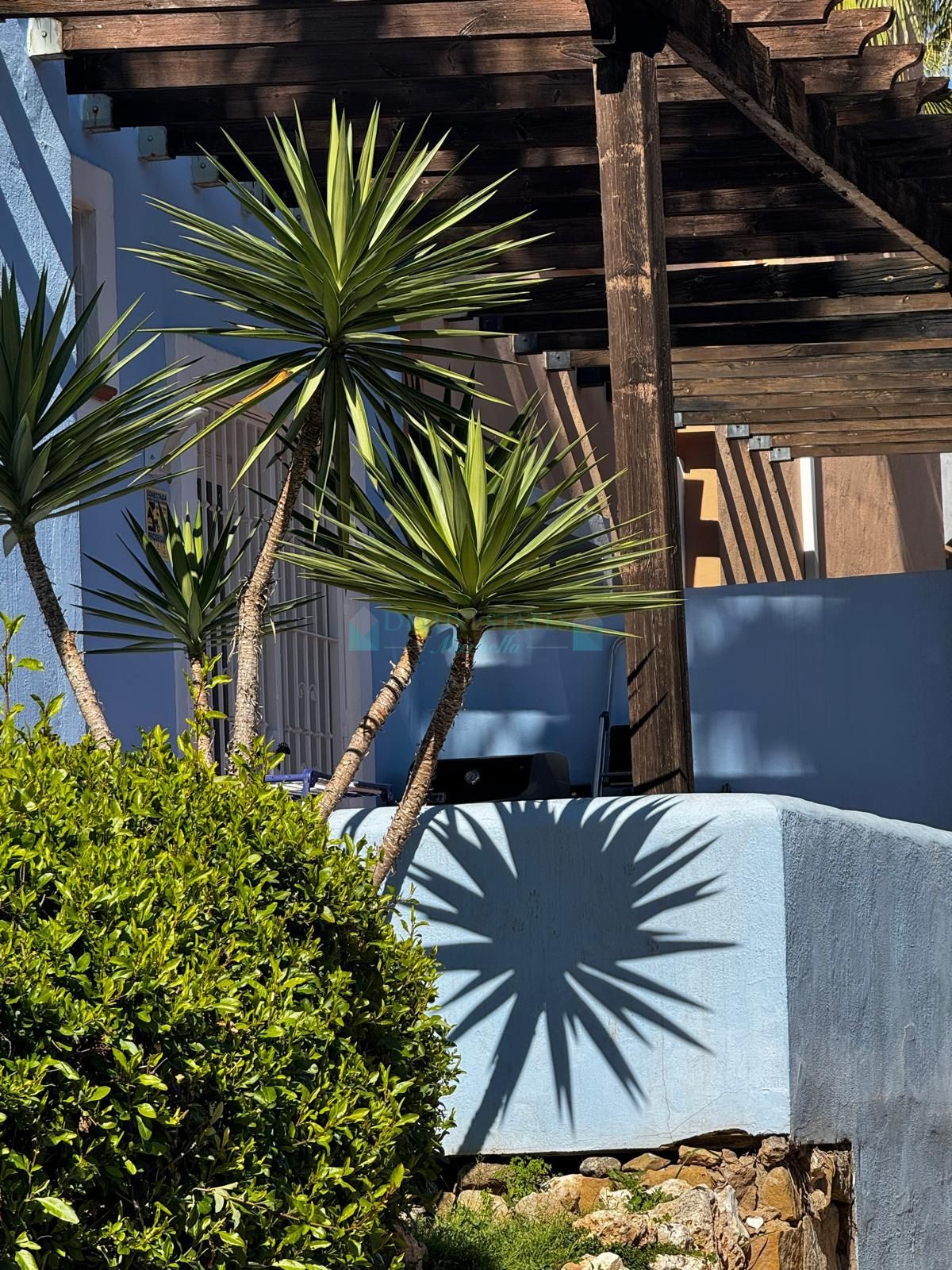 Town House for sale in Aloha Lake Village, Nueva Andalucia