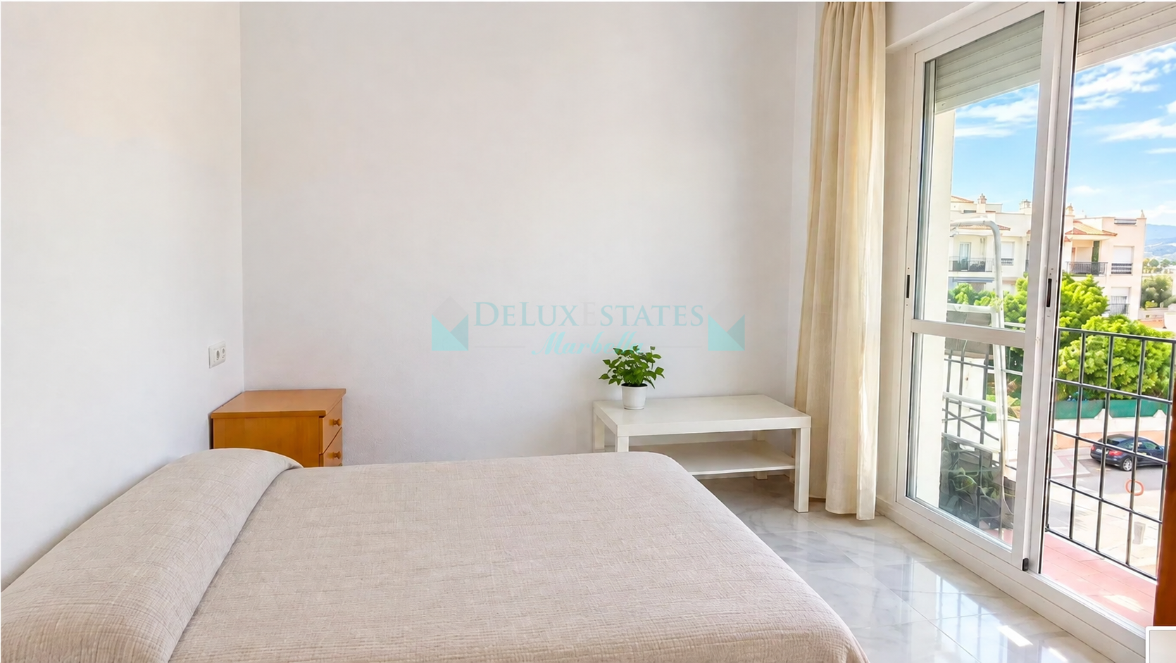 Apartment for sale in Lorcrimar, Nueva Andalucia