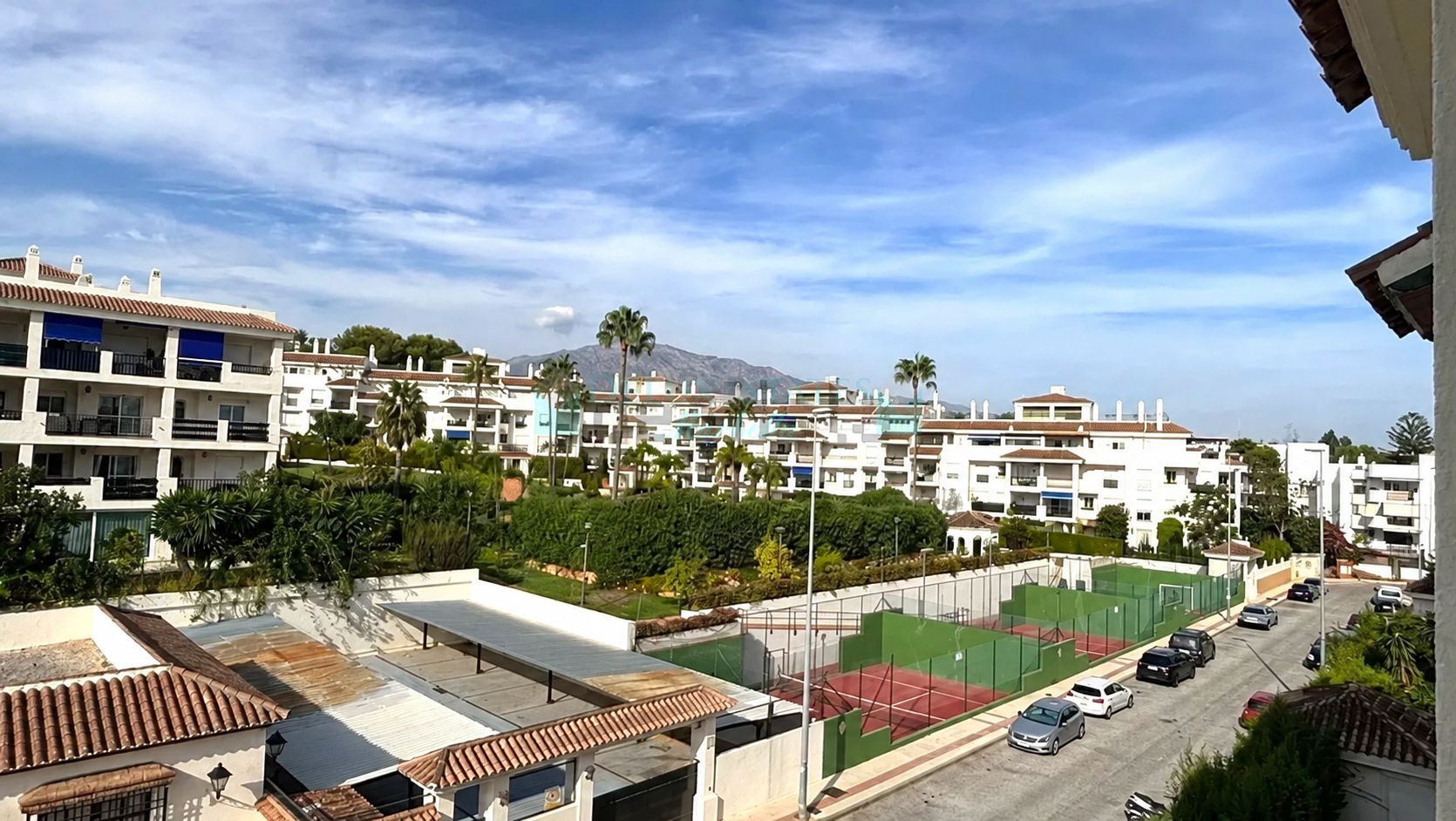 Apartment for sale in Lorcrimar, Nueva Andalucia