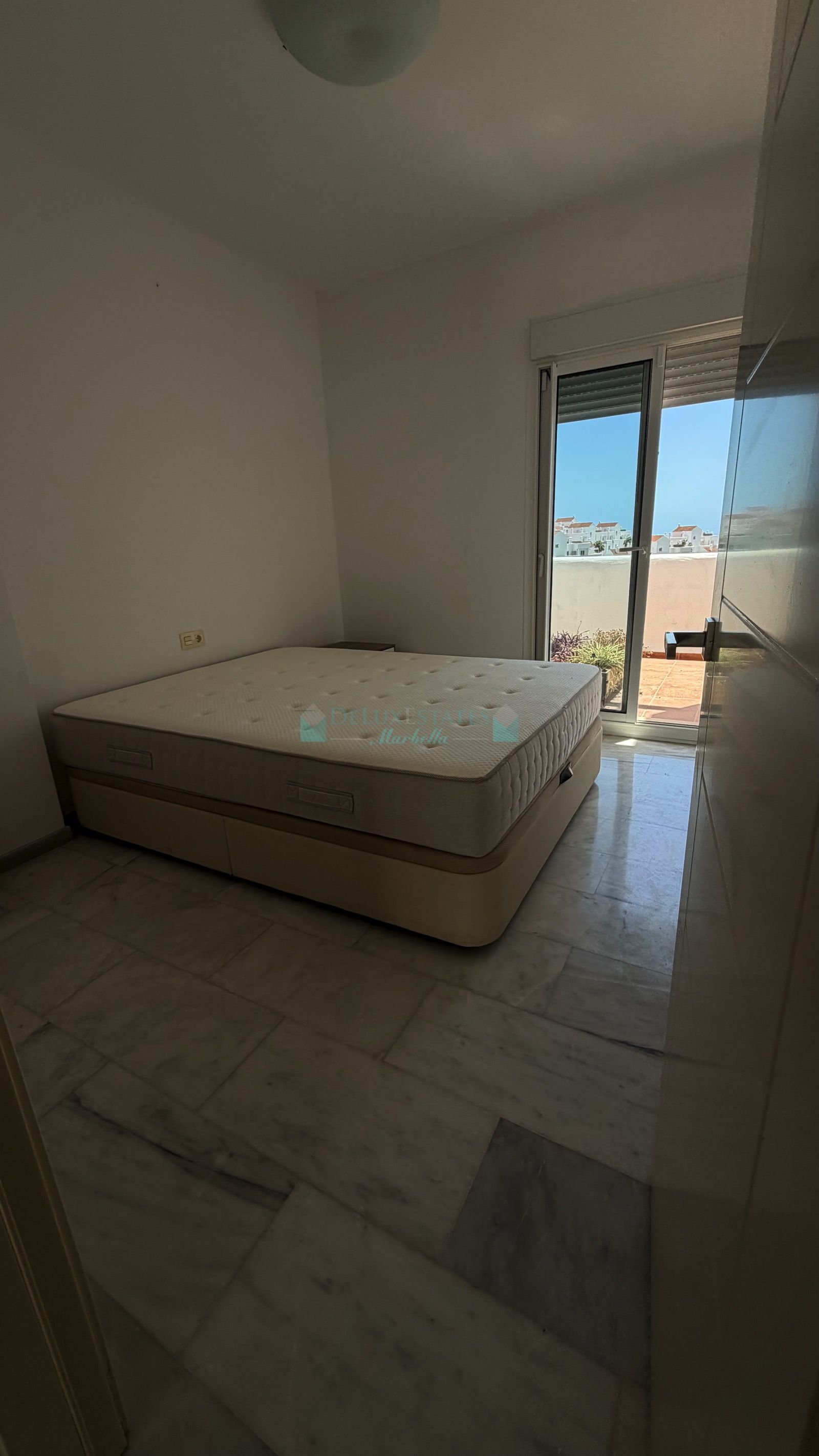 Atico Duplex en venta en Valle Romano, Estepona