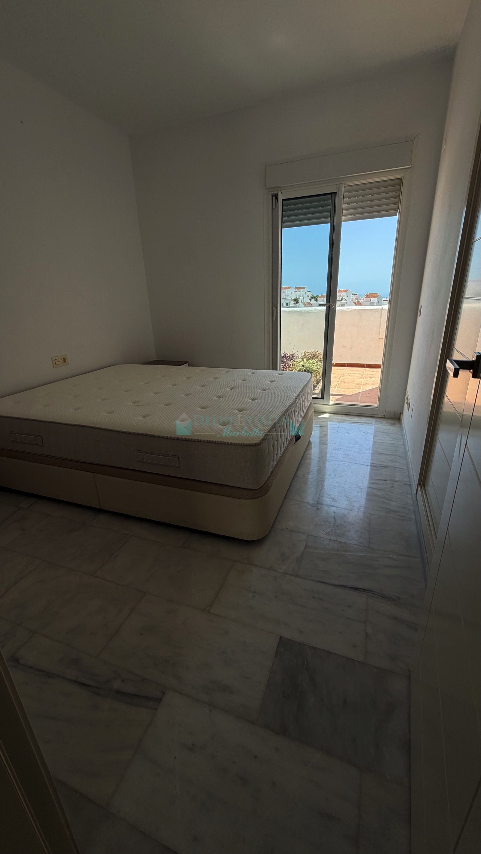Atico Duplex en venta en Valle Romano, Estepona