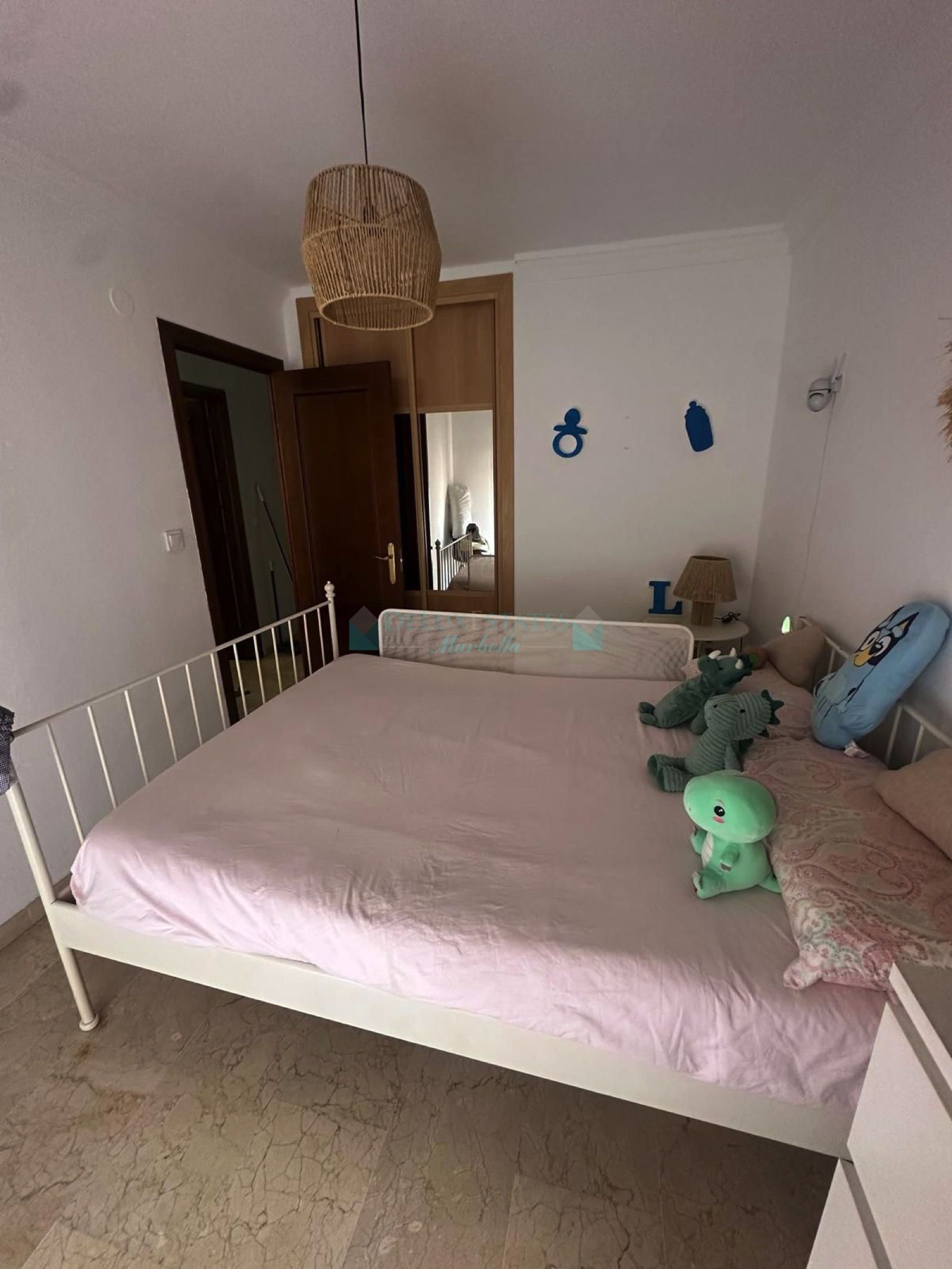 Adosado en venta en Las Mesas, Estepona