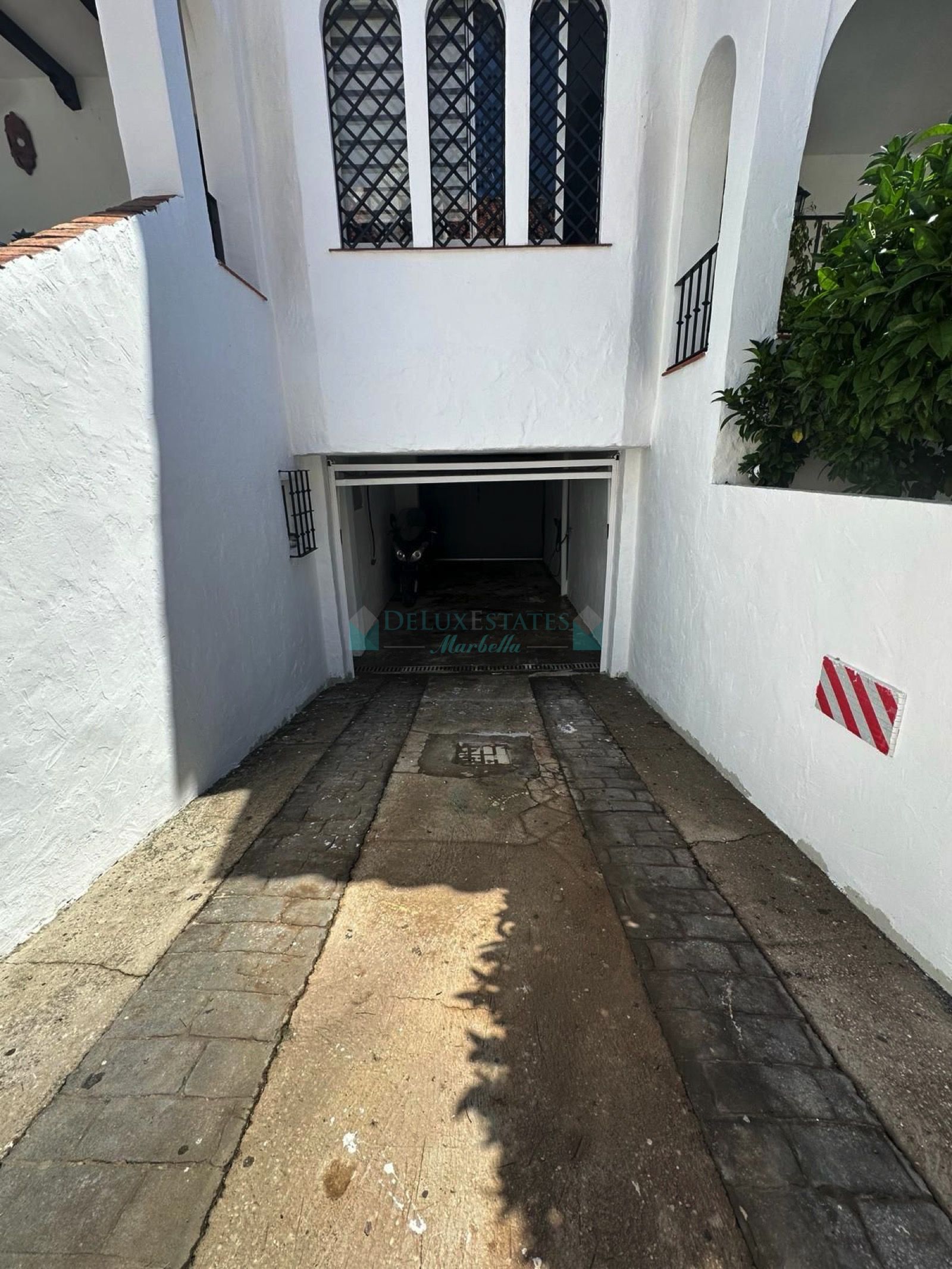 Adosado en venta en Las Mesas, Estepona