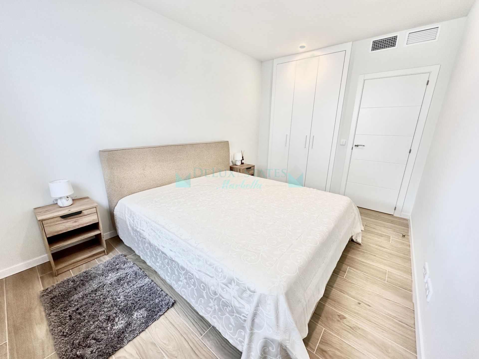 Apartamento en alquiler en Guadaiza, Nueva Andalucia