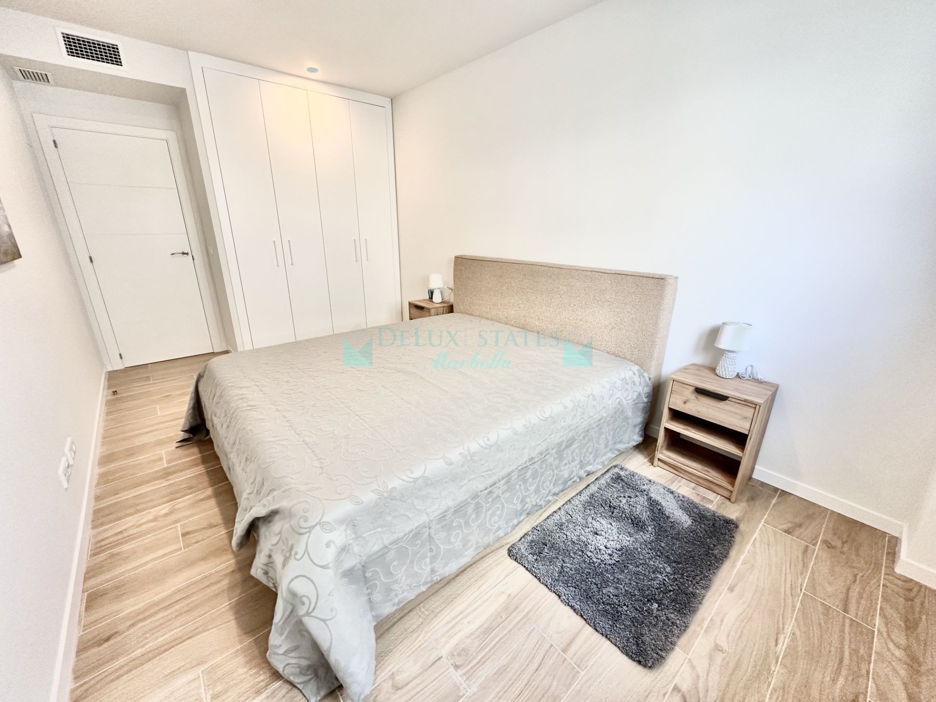 Apartamento en alquiler en Guadaiza, Nueva Andalucia
