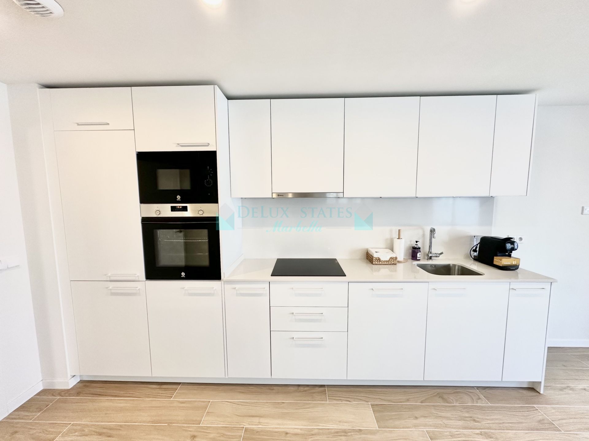Apartamento en alquiler en Guadaiza, Nueva Andalucia