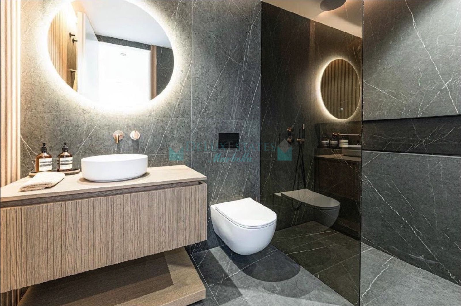 Town House for sale in La Quinta, Benahavis