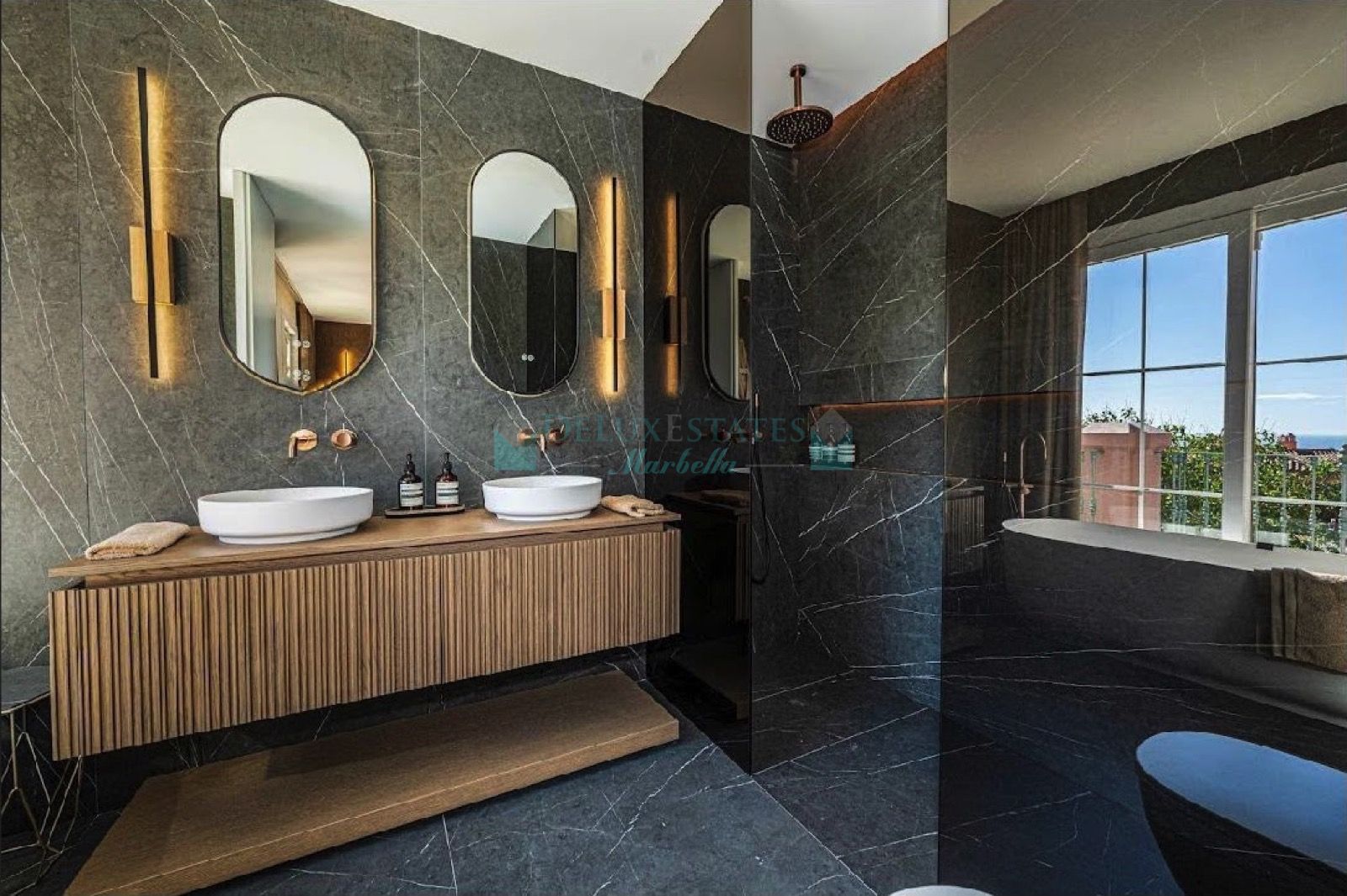 Town House for sale in La Quinta, Benahavis