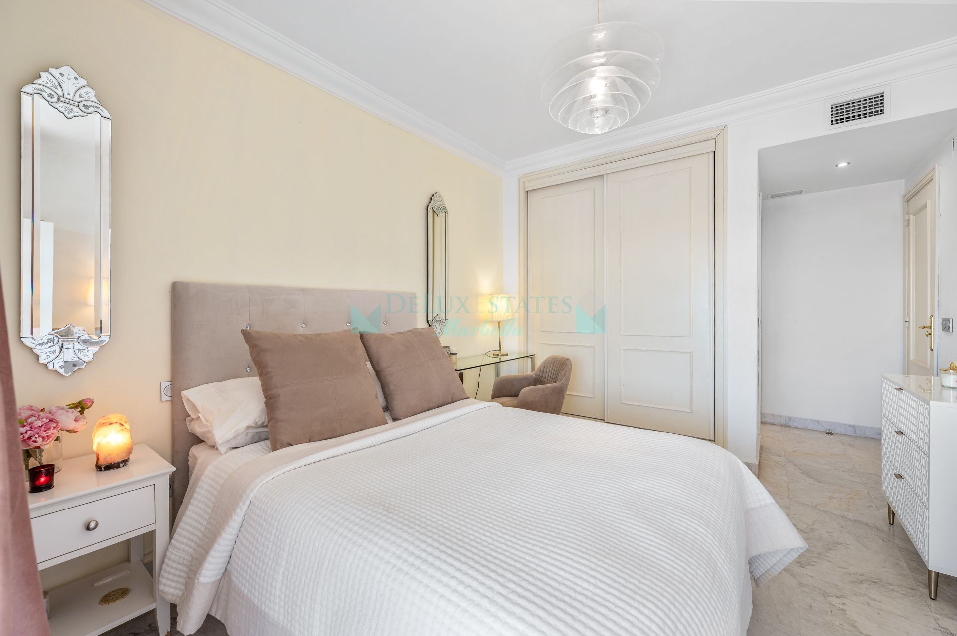 Apartment for sale in Marina Banus, Marbella - Puerto Banus