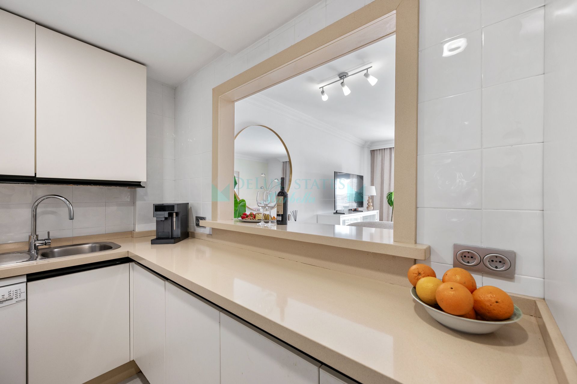 Apartment for sale in Marina Banus, Marbella - Puerto Banus
