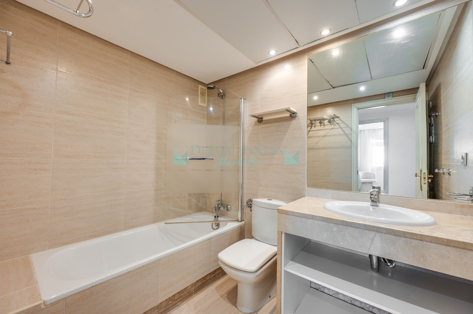 Apartment for sale in Marina Banus, Marbella - Puerto Banus