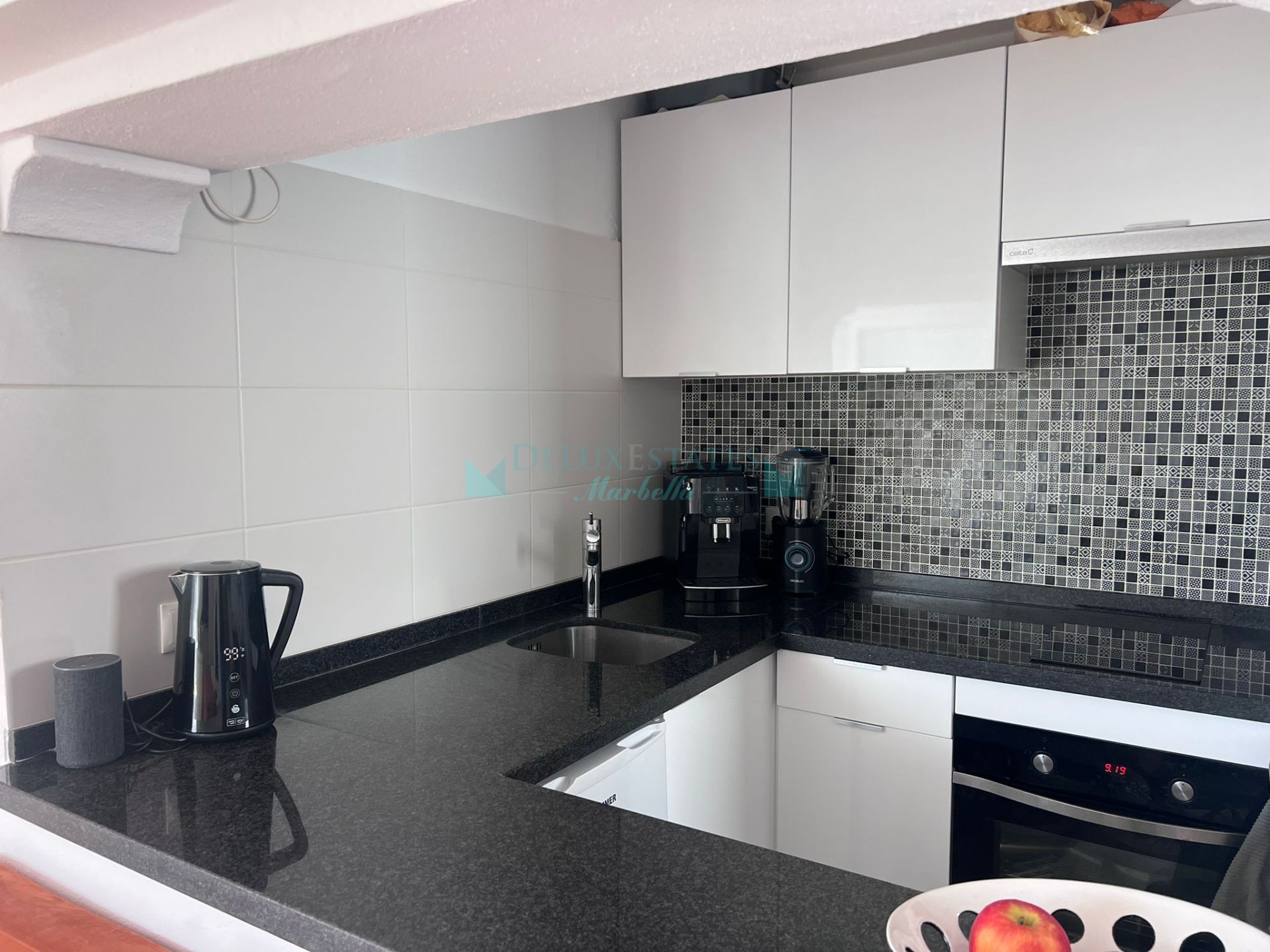 Studio for sale in Benahavis Centro, Benahavis