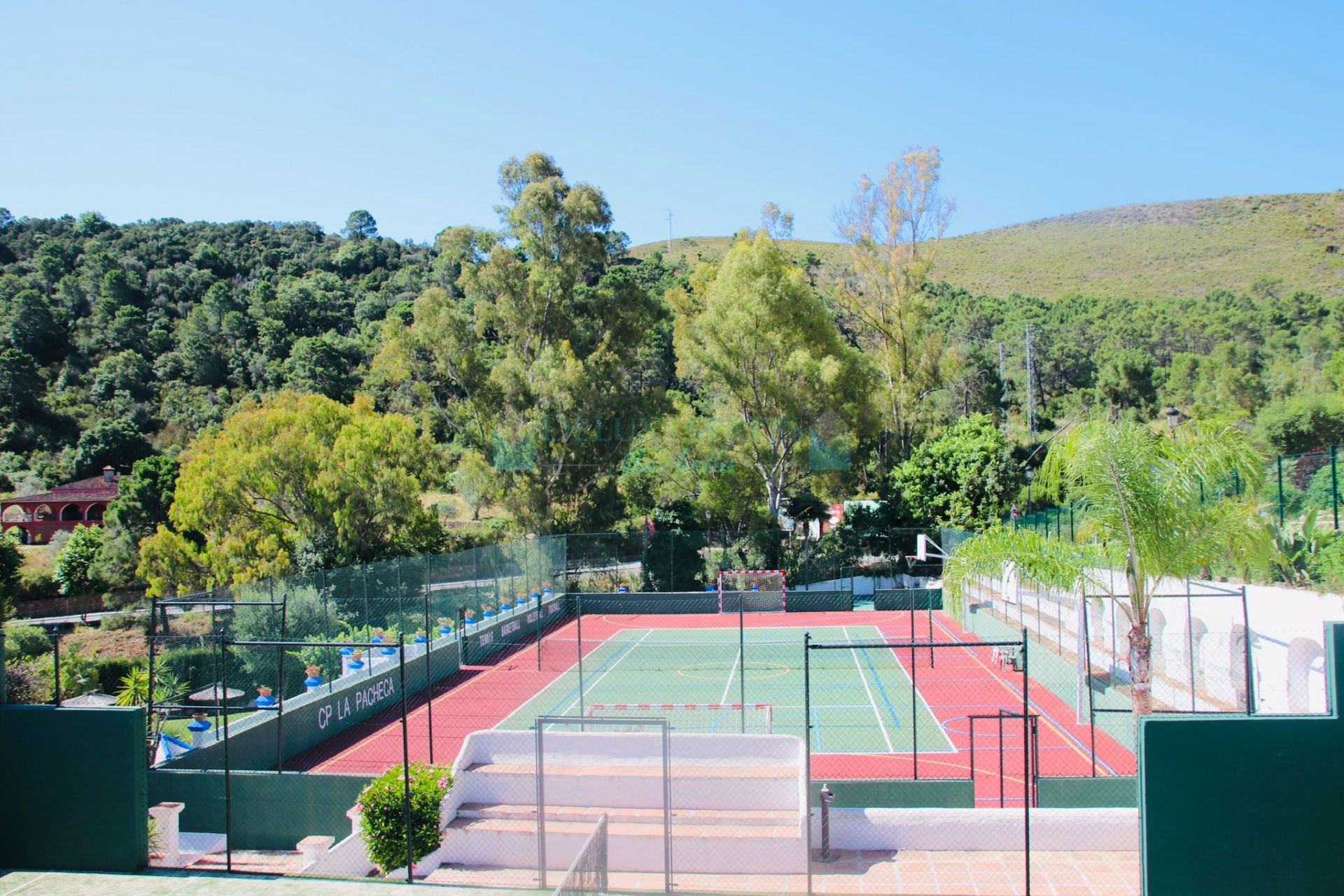 Studio for sale in Benahavis Centro, Benahavis