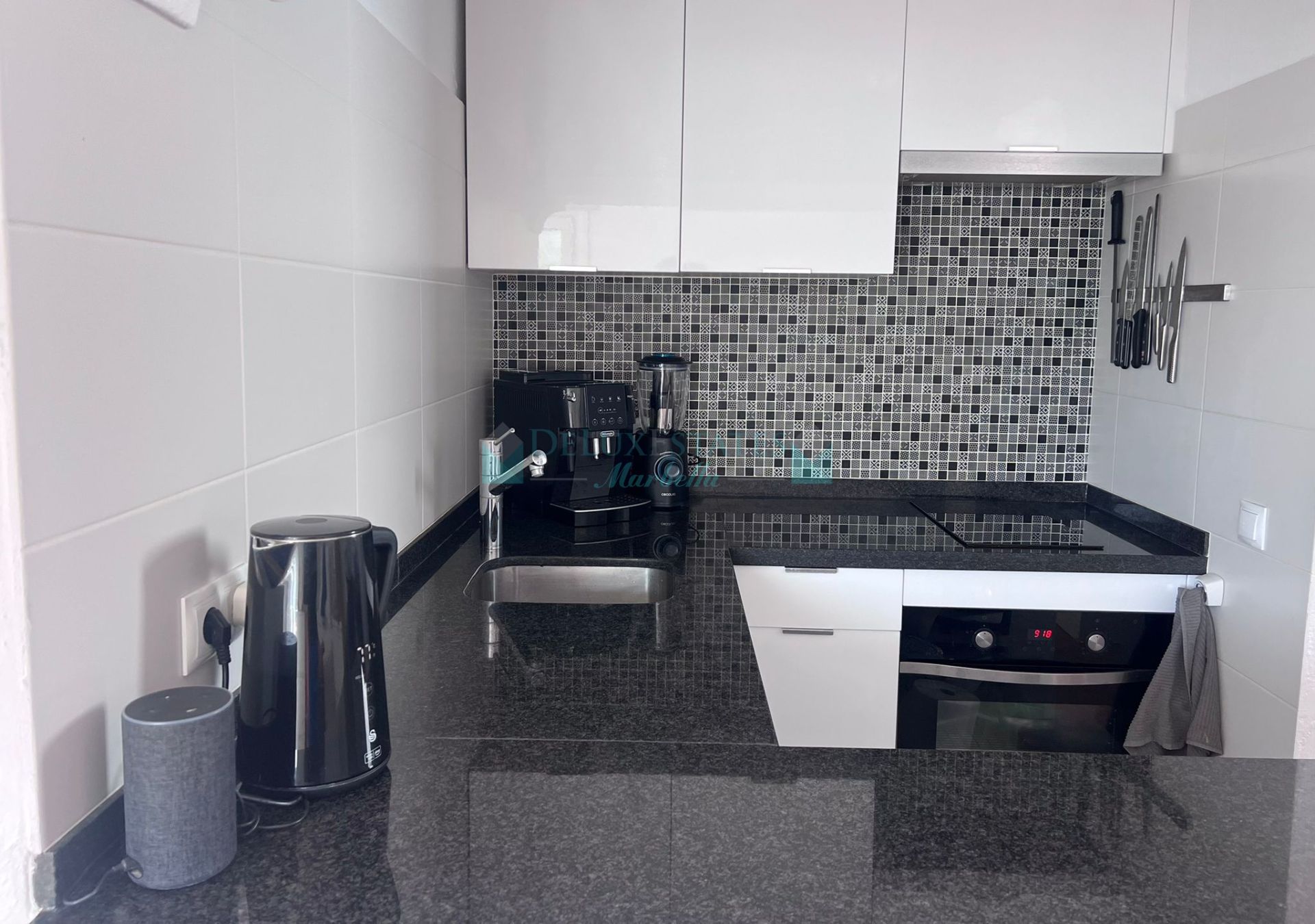 Studio for sale in Benahavis Centro, Benahavis