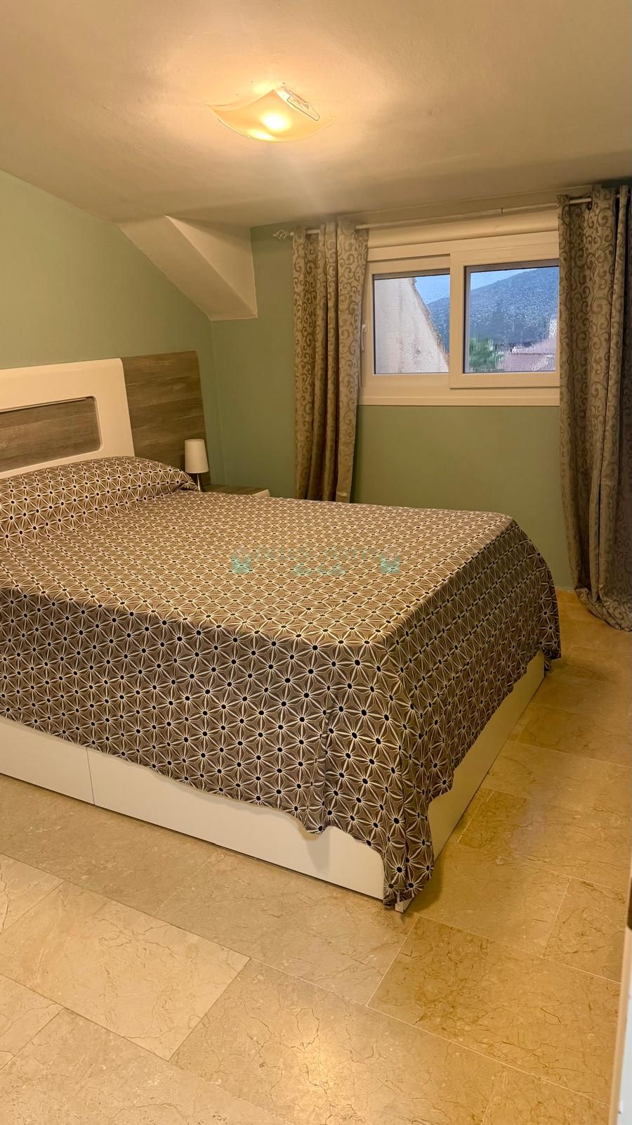 Penthouse for sale in Alcorrín, Manilva