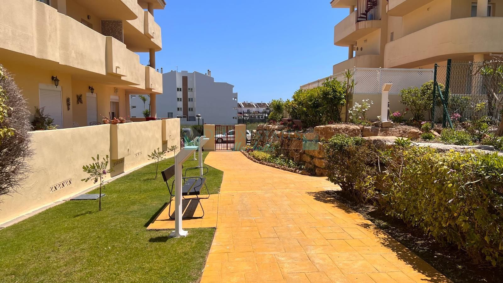 Penthouse for sale in Alcorrín, Manilva