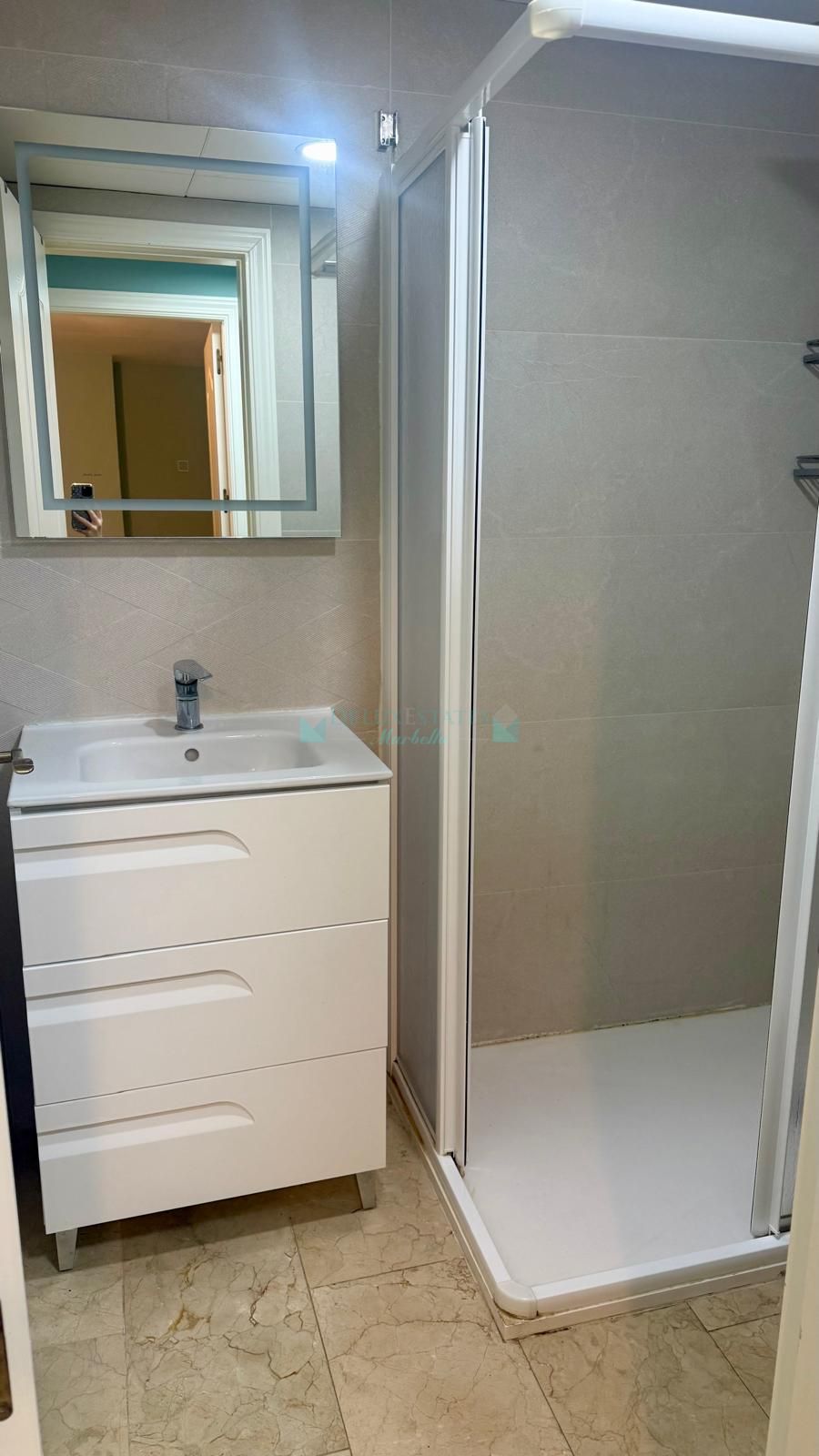 Penthouse for sale in Alcorrín, Manilva