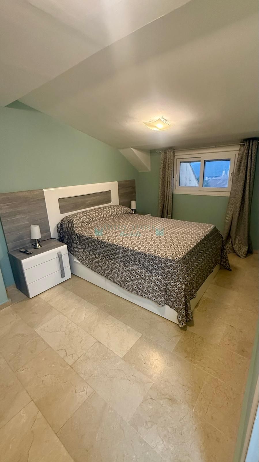 Penthouse for sale in Alcorrín, Manilva