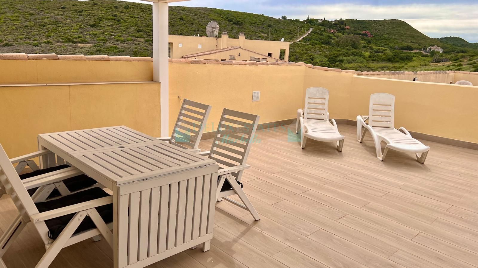 Penthouse for sale in Alcorrín, Manilva