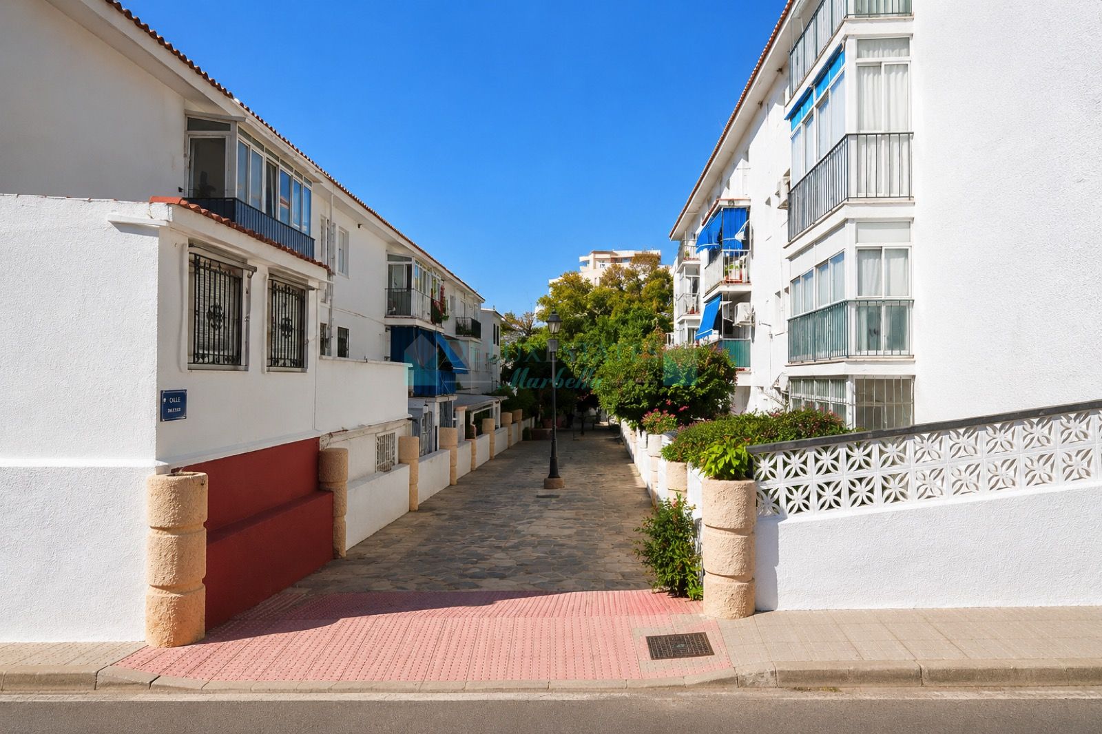 Apartment for sale in La Campana, Nueva Andalucia