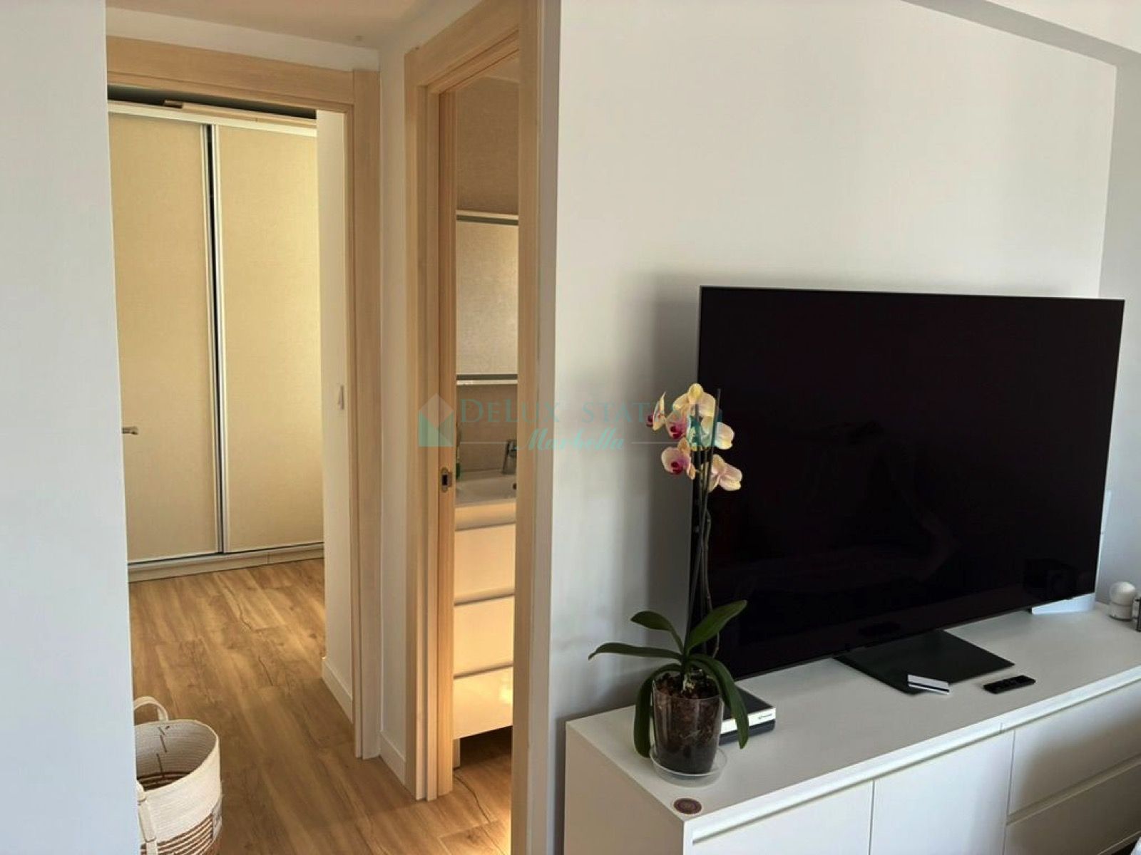 Apartment for sale in La Campana, Nueva Andalucia