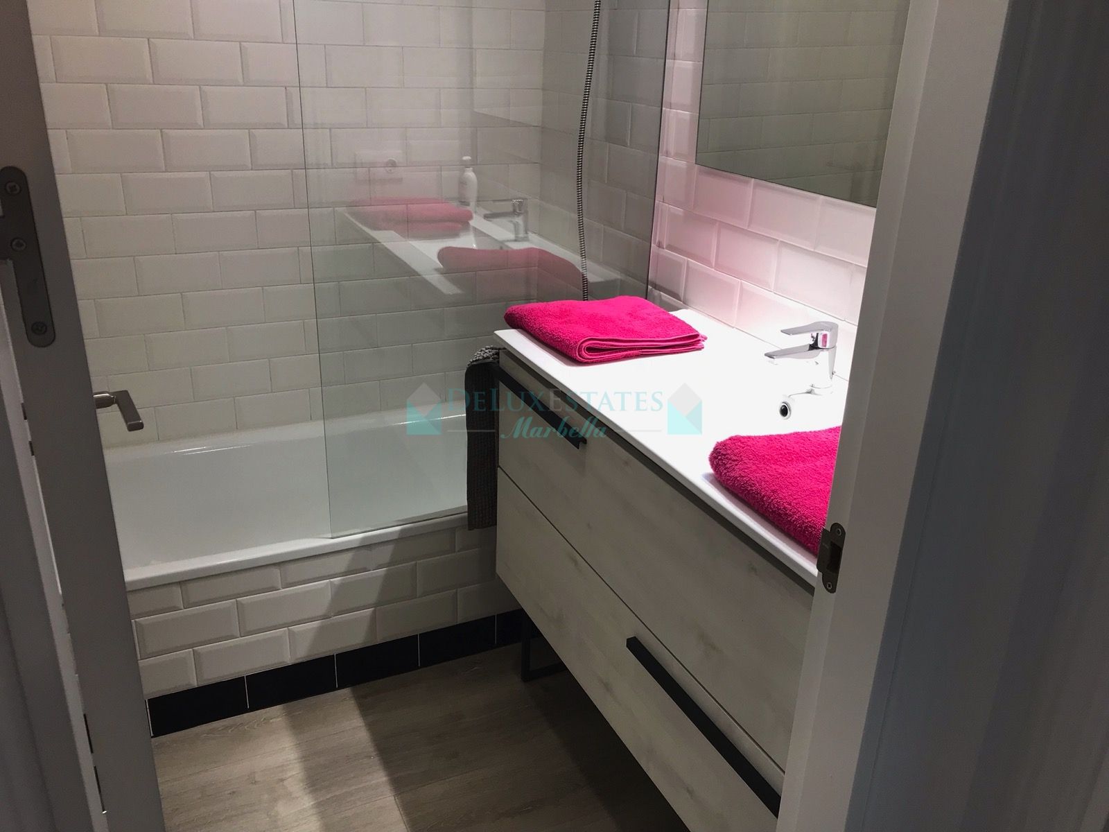 Apartment for sale in Alcorrín, Manilva