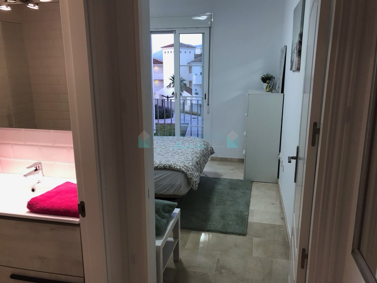 Apartment for sale in Alcorrín, Manilva