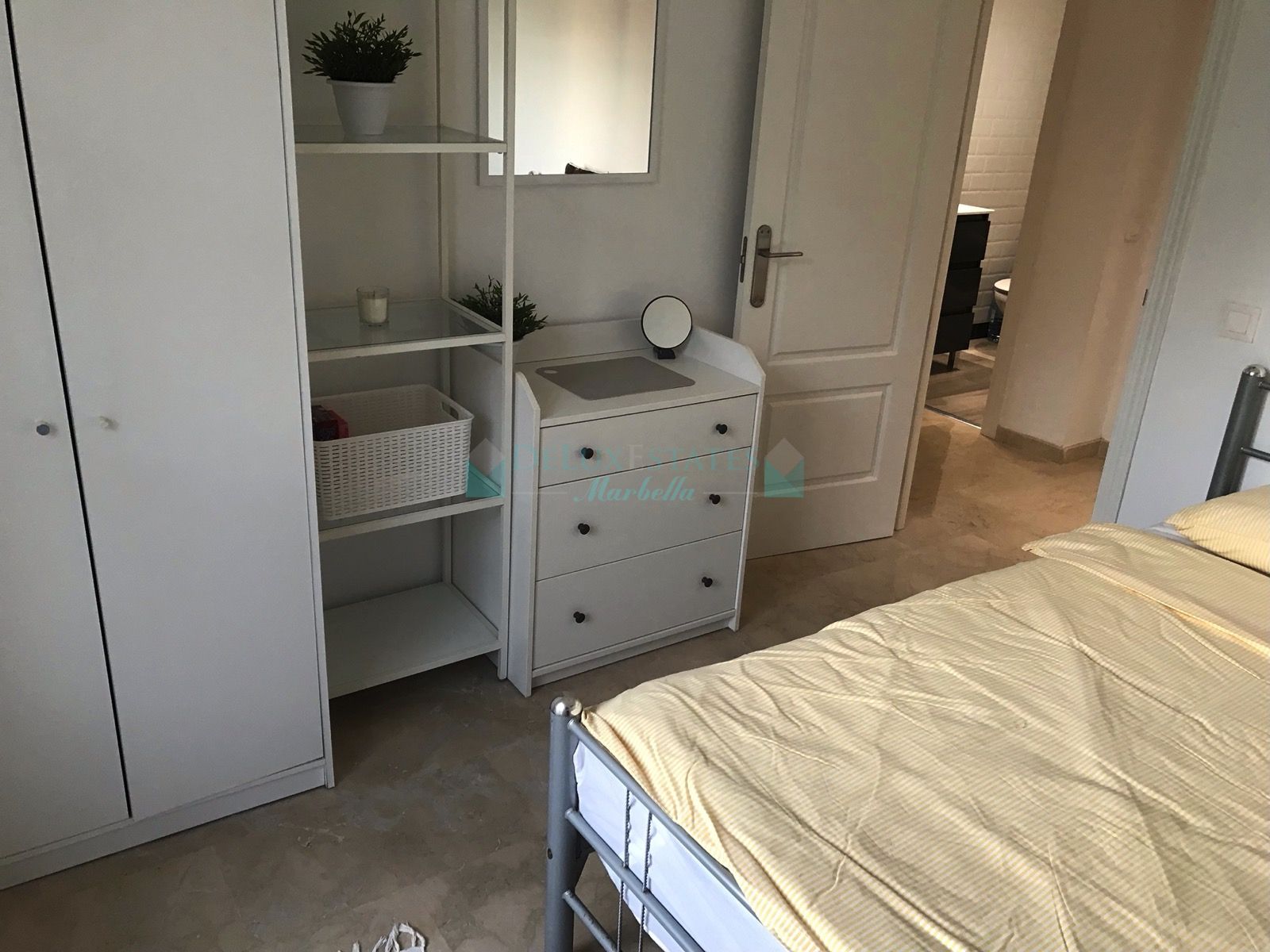 Apartment for sale in Alcorrín, Manilva