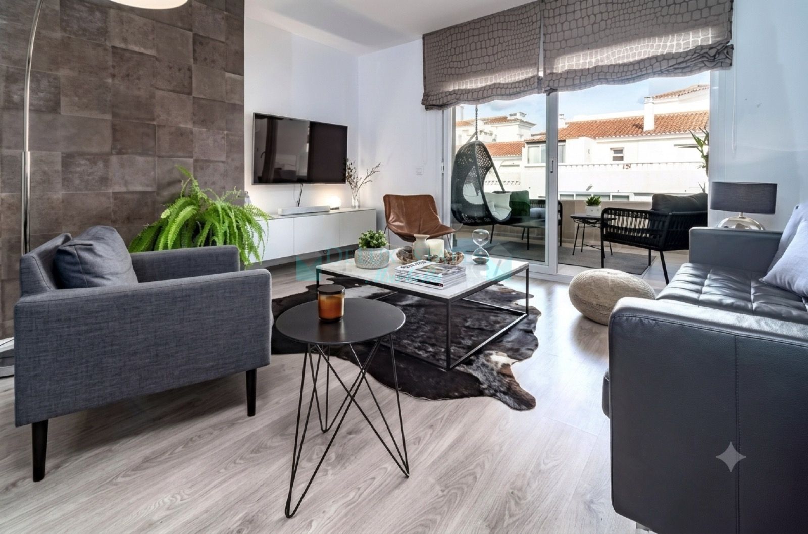 Apartment for sale in La Campana, Nueva Andalucia