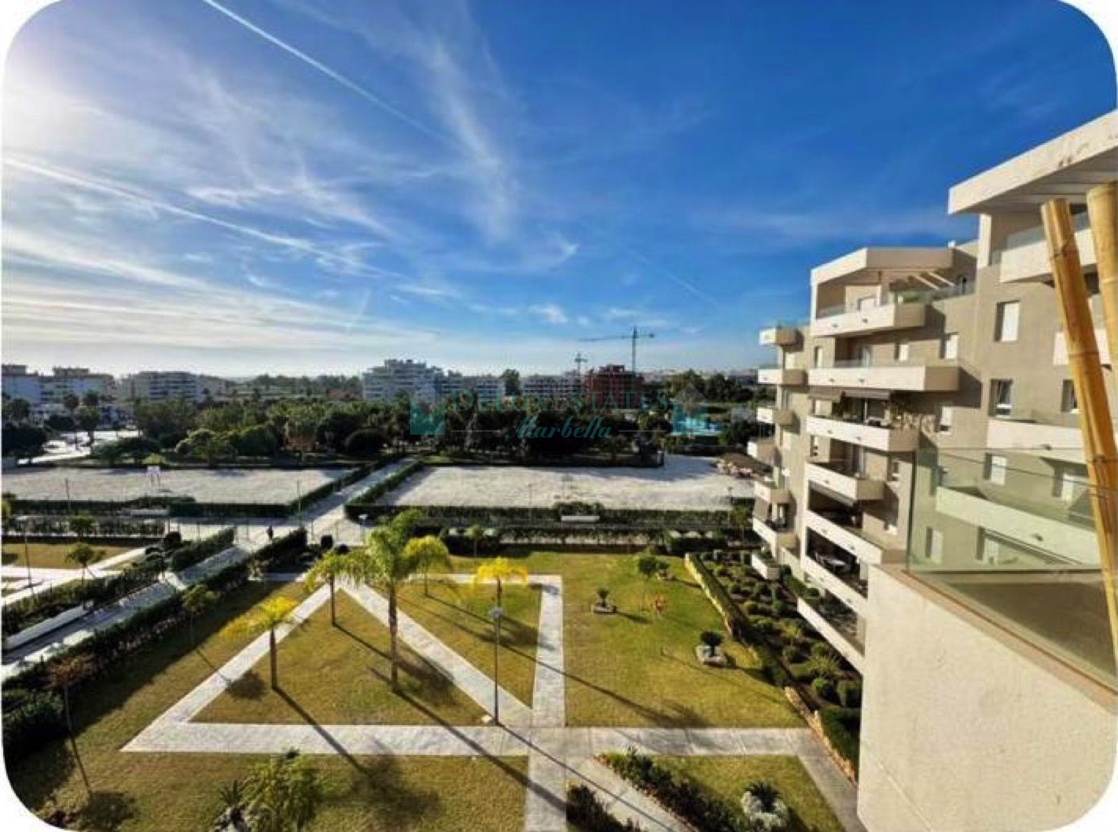 Apartment for sale in La Campana, Nueva Andalucia