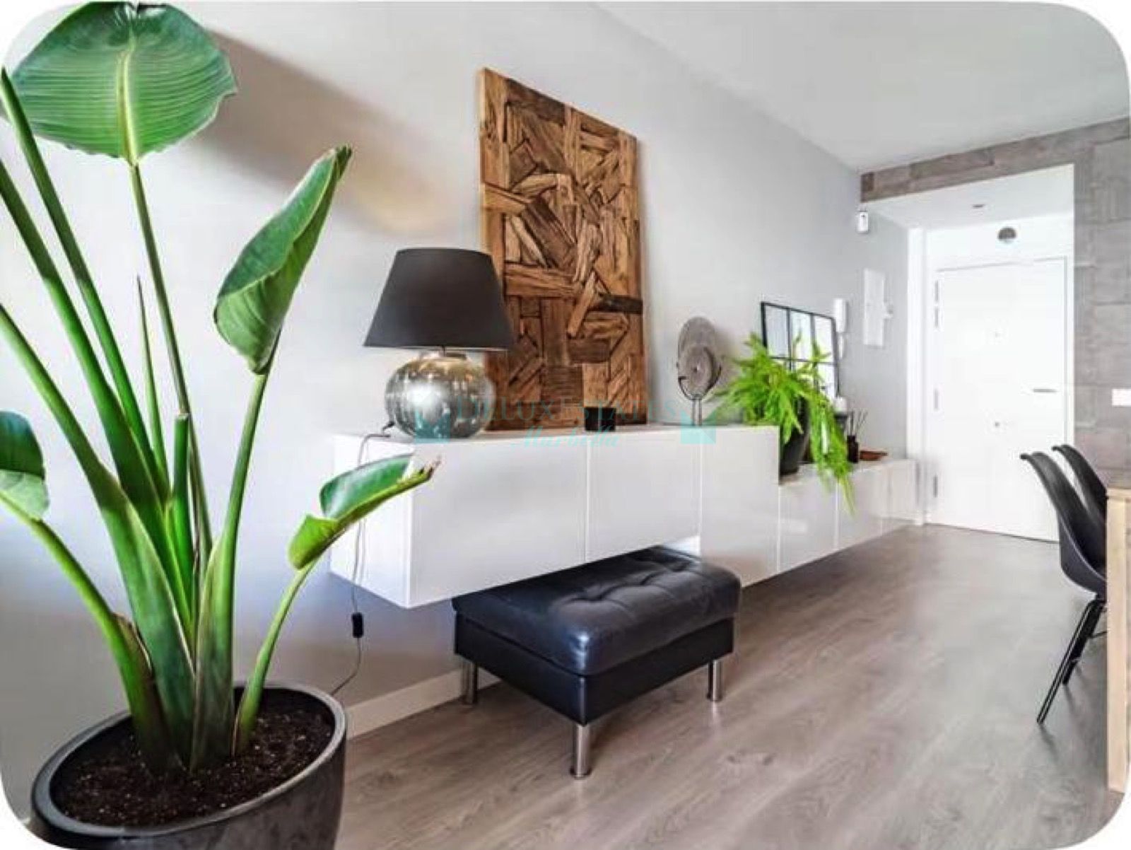 Apartment for sale in La Campana, Nueva Andalucia