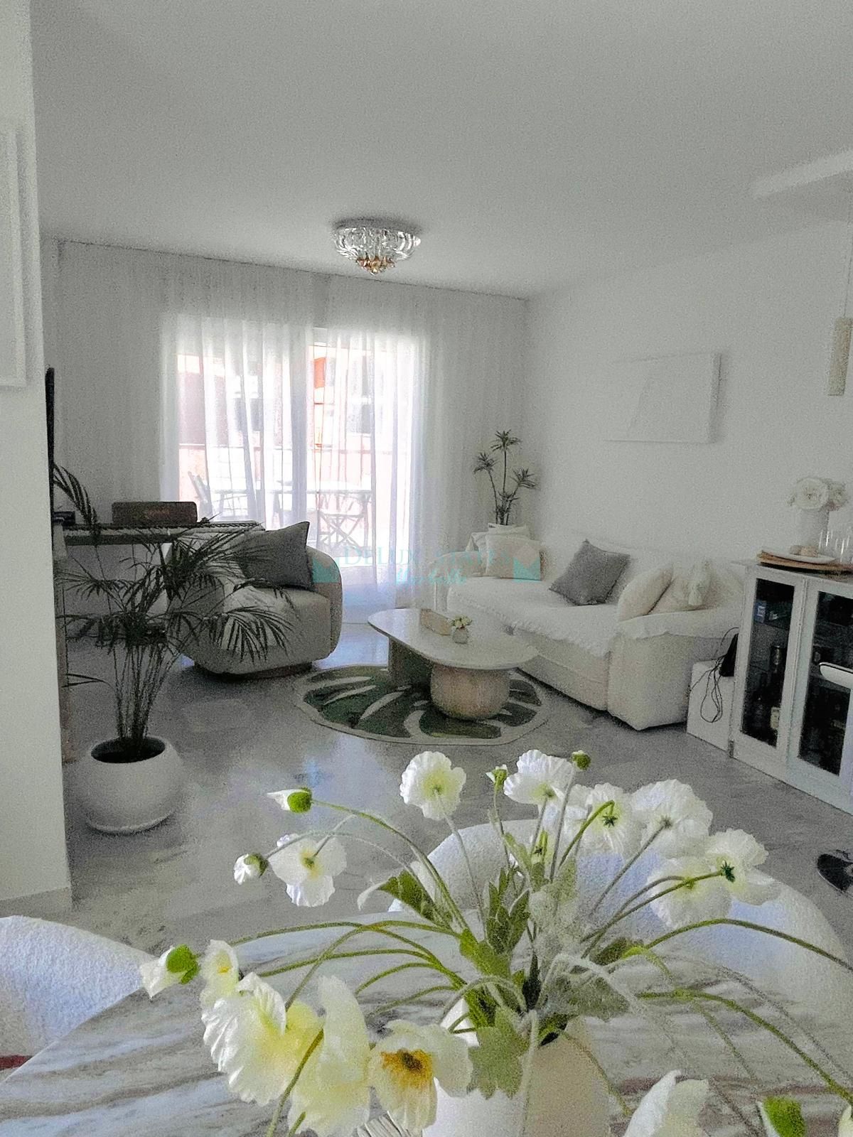 Penthouse for sale in Castillo de la Duquesa, Manilva