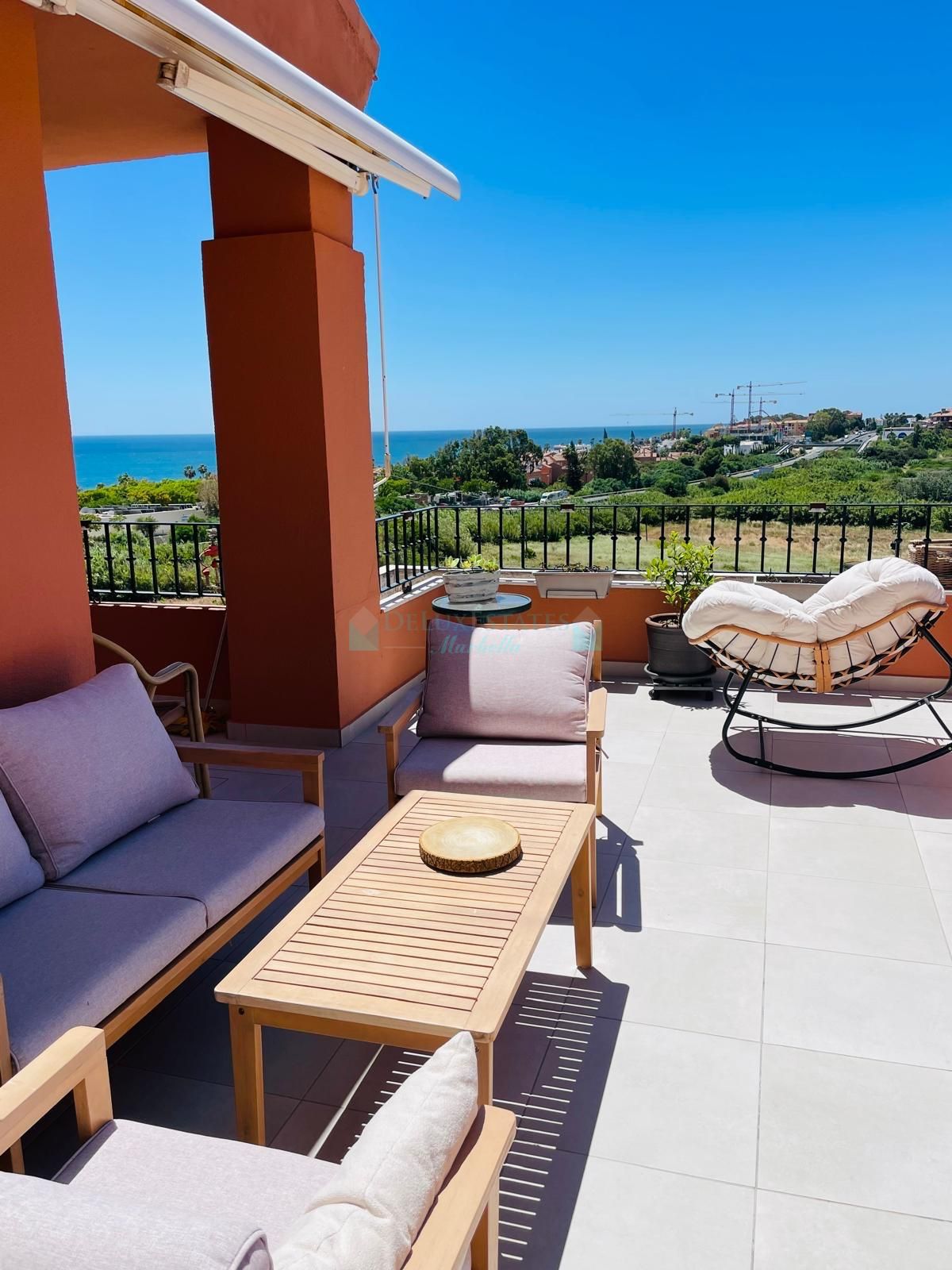 Penthouse for sale in Castillo de la Duquesa, Manilva