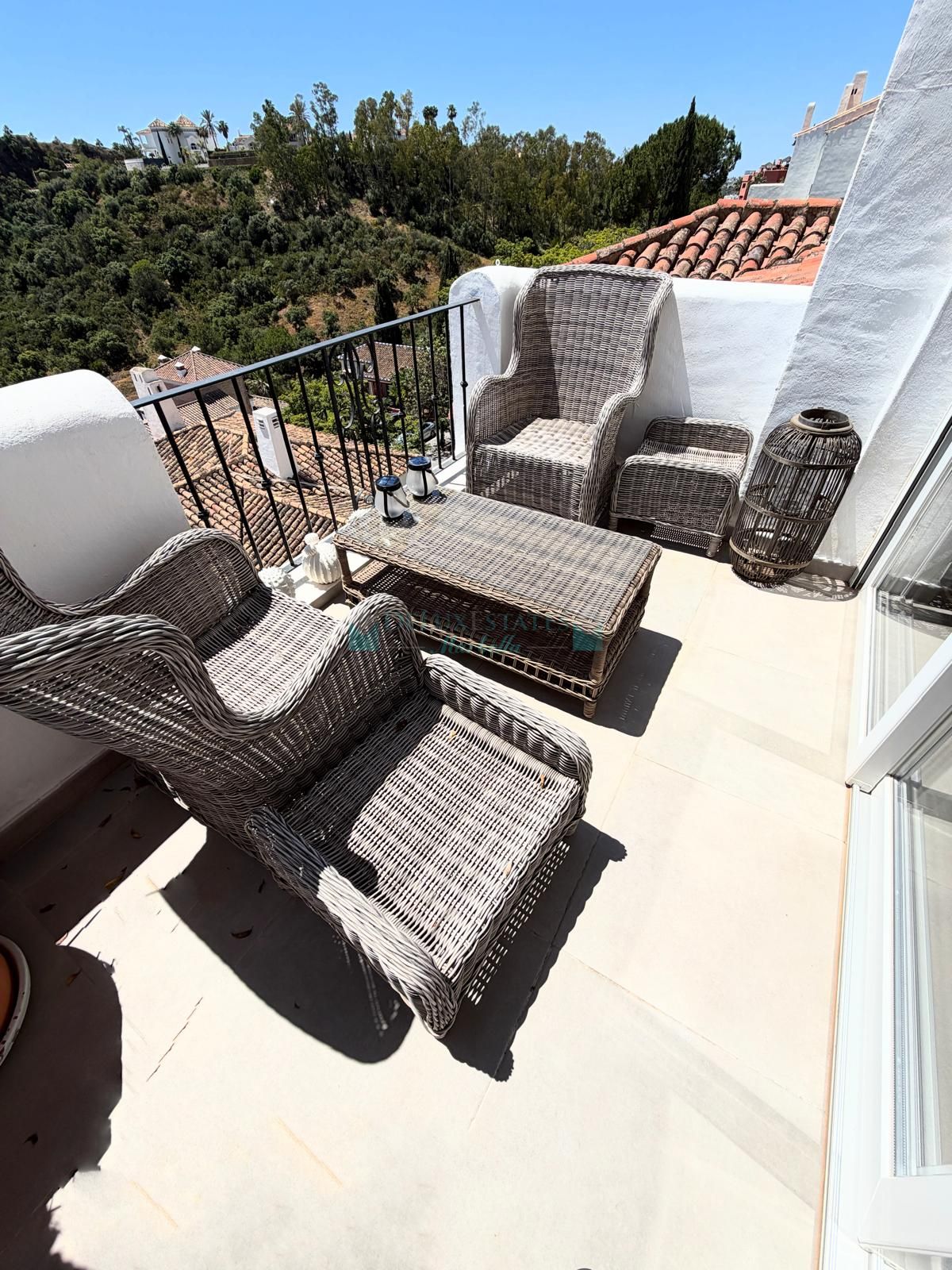 Ático en venta en Puerto del Almendro, Benahavis