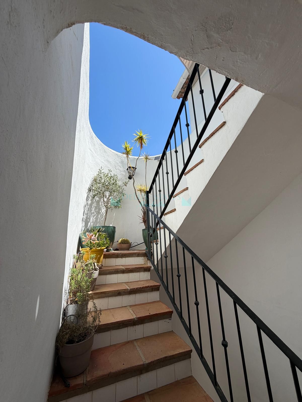 Ático en venta en Puerto del Almendro, Benahavis