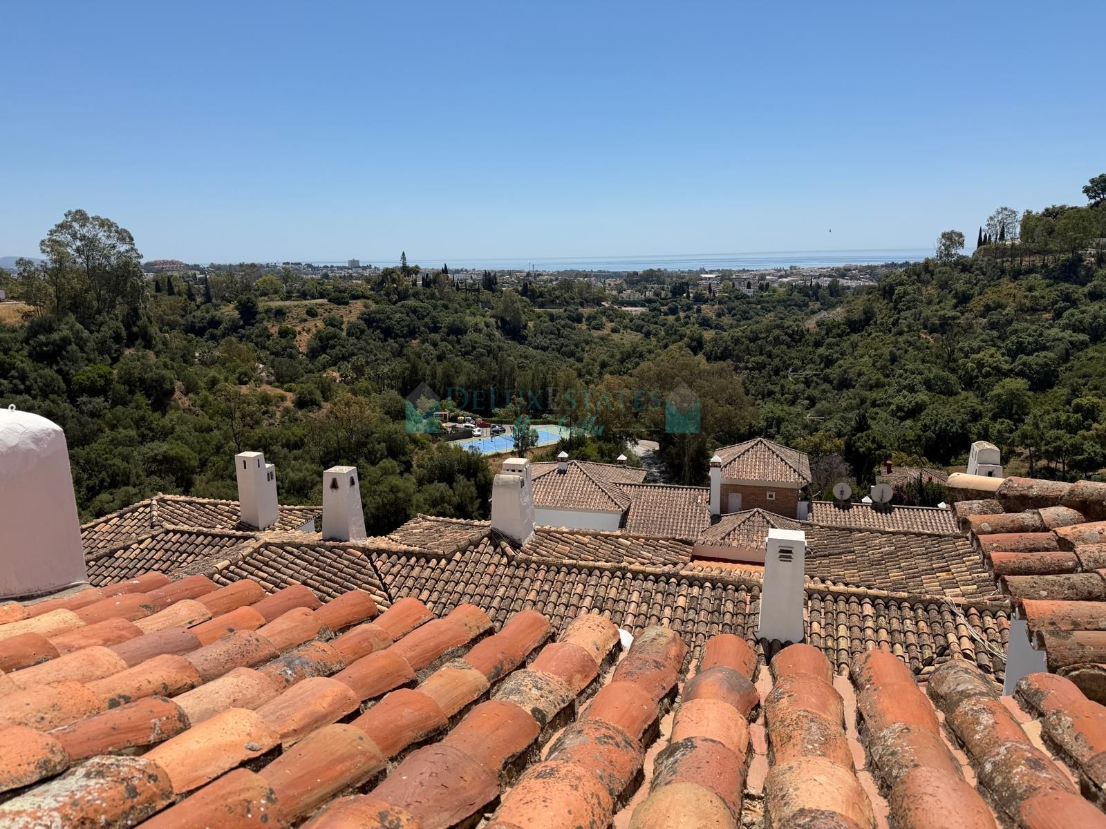 Ático en venta en Puerto del Almendro, Benahavis
