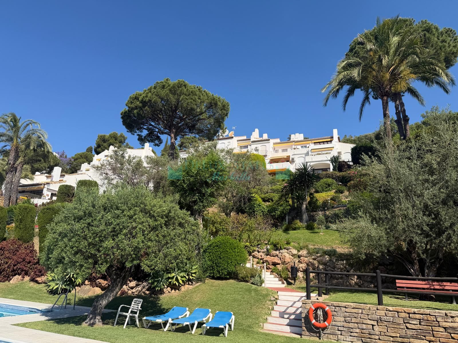 Ático en venta en Puerto del Almendro, Benahavis