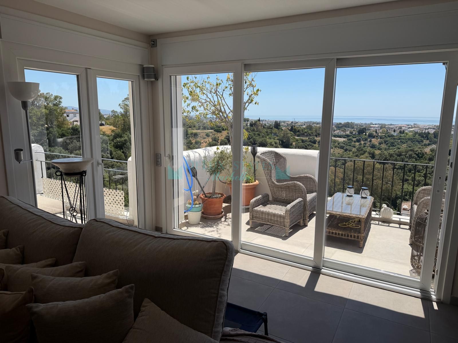 Ático en venta en Puerto del Almendro, Benahavis