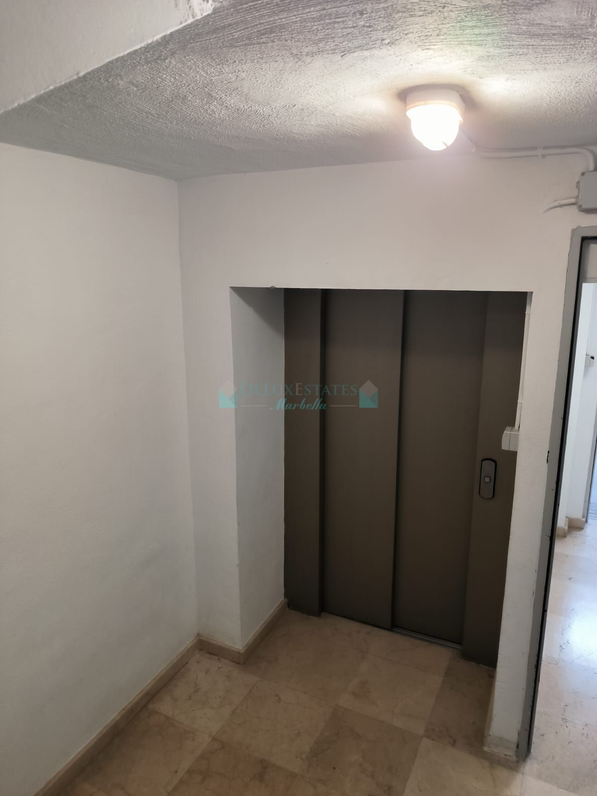 Apartment for sale in Las Lomas de Rio Real, Marbella East