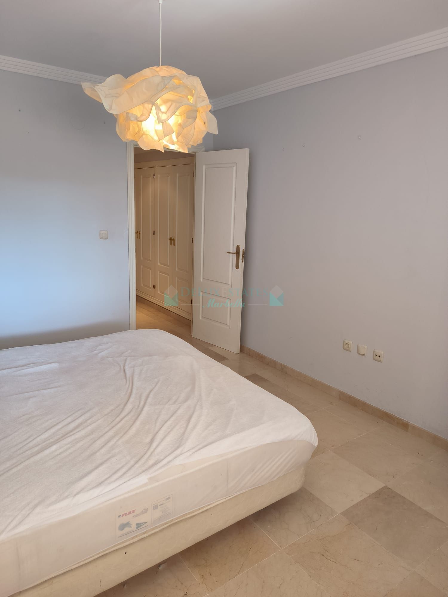 Apartment for sale in Las Lomas de Rio Real, Marbella East