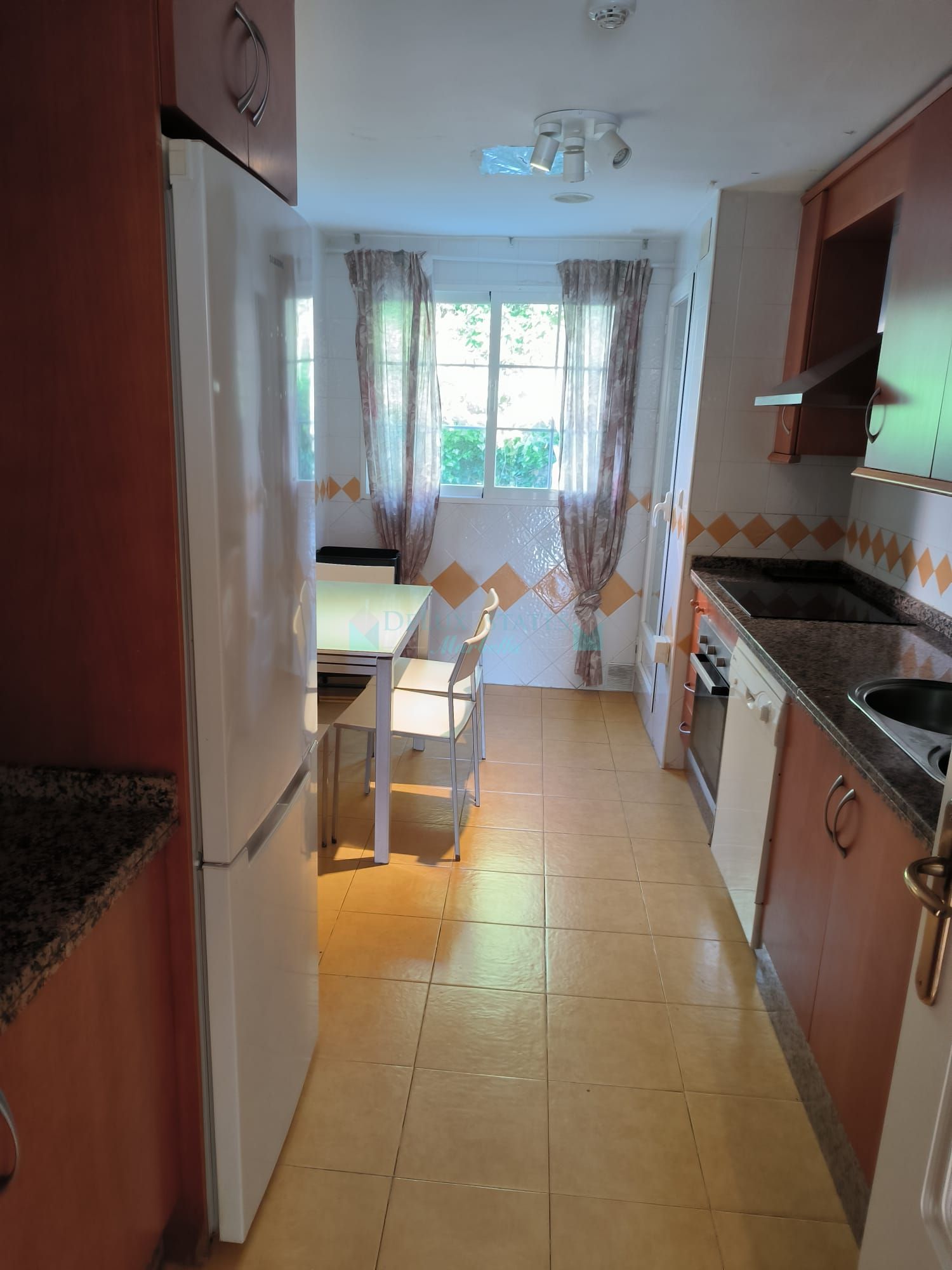 Apartment for sale in Las Lomas de Rio Real, Marbella East