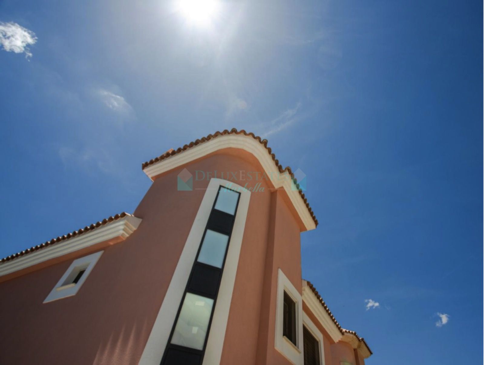 Villa en venta en Sabinillas, Manilva