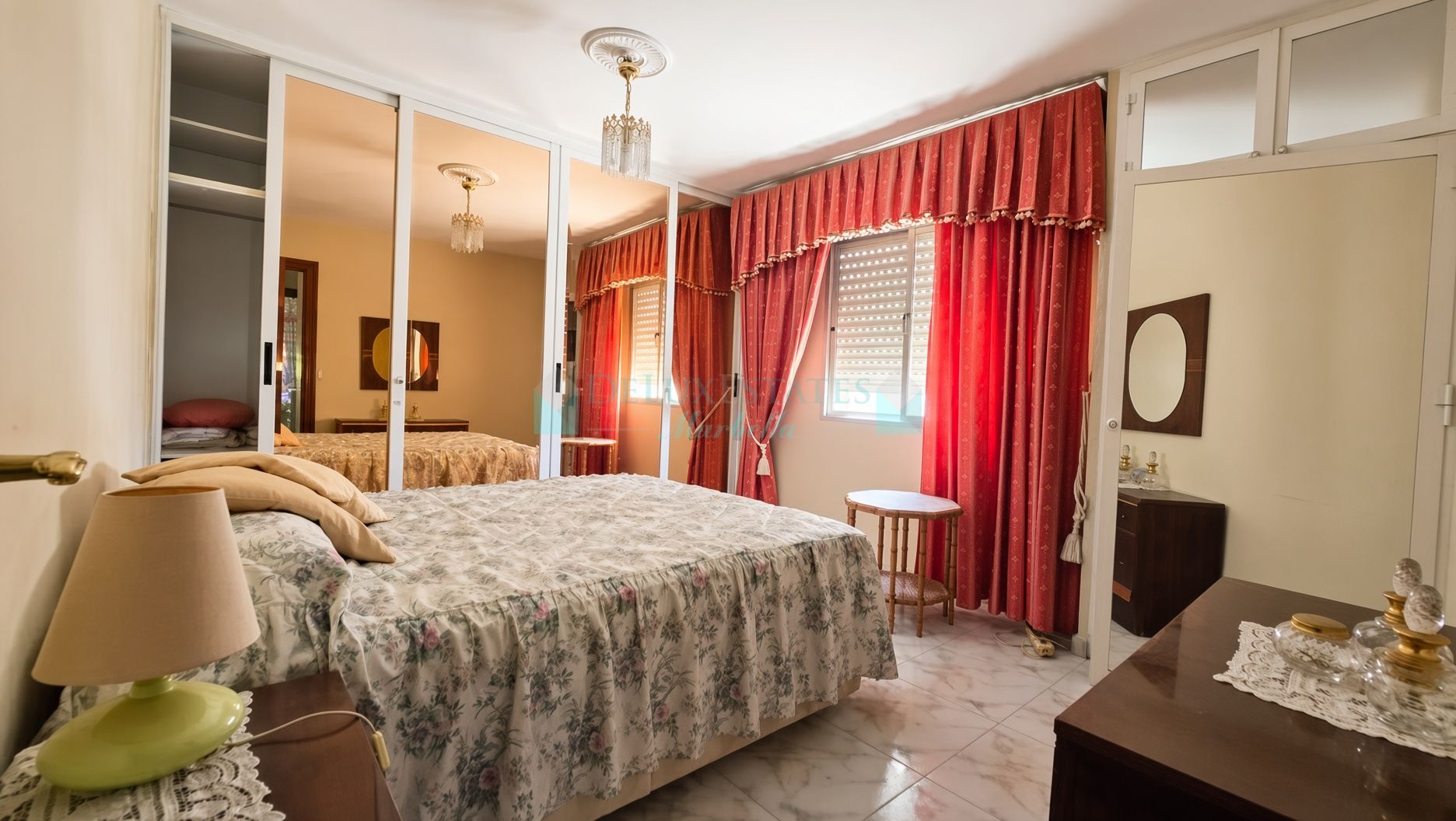 Apartment for sale in Divina Pastora, Marbella