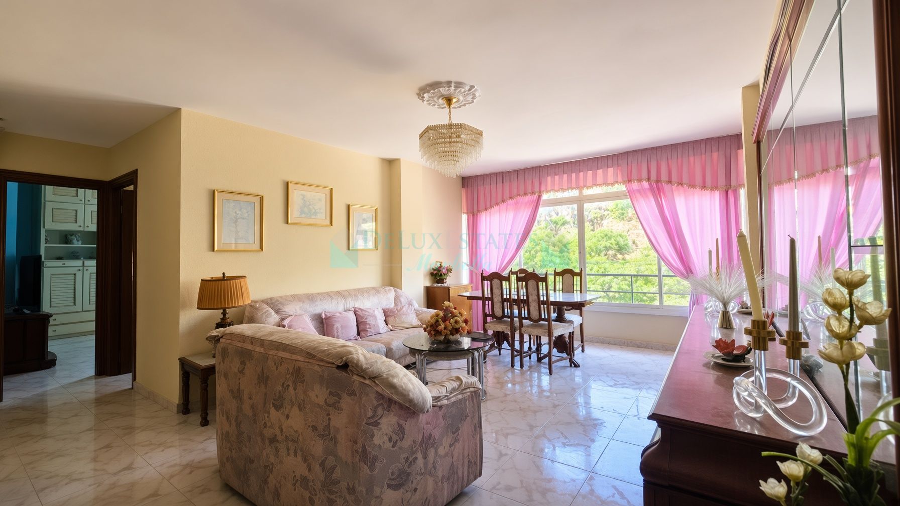 Apartment for sale in Divina Pastora, Marbella