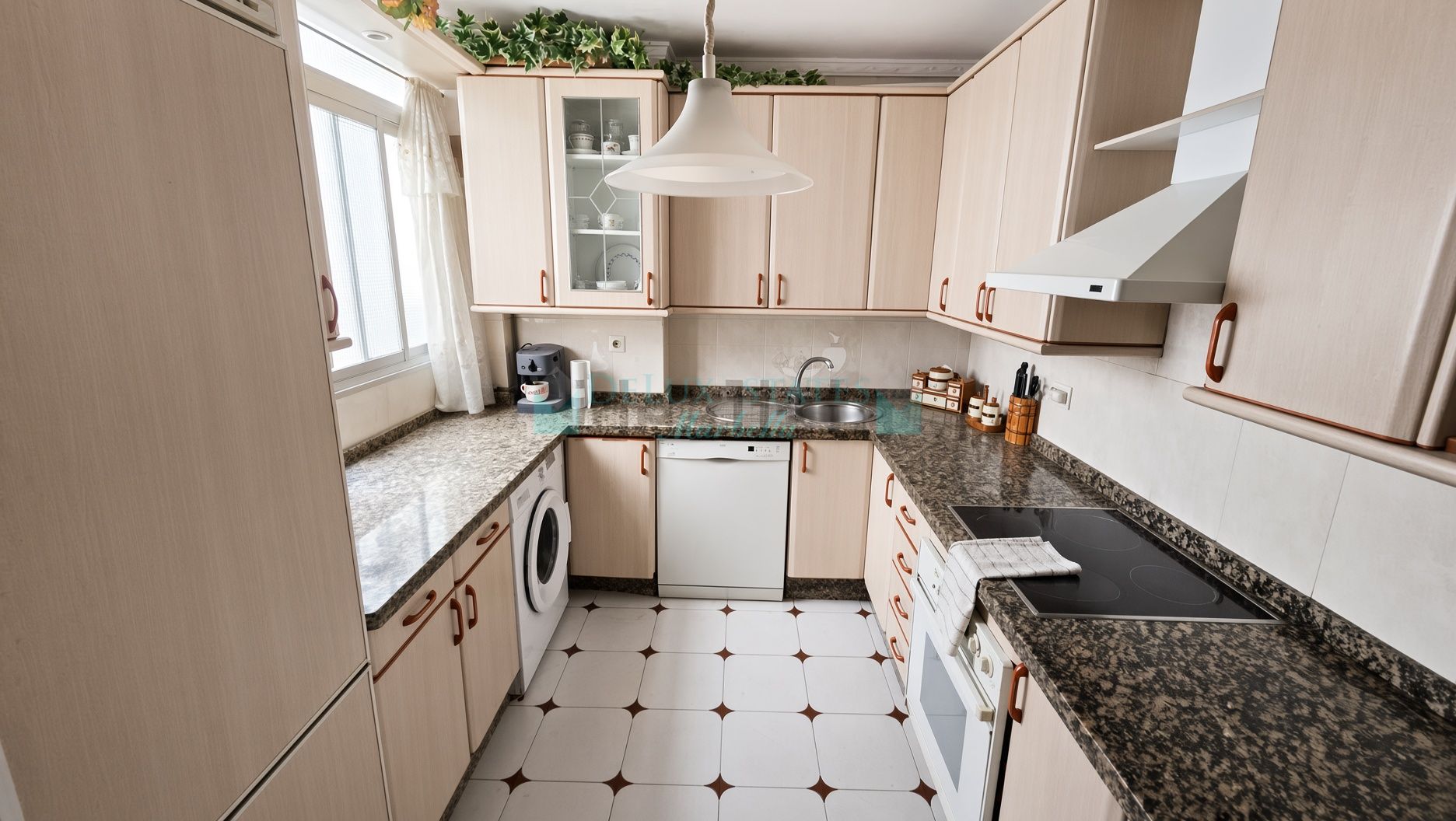 Apartment for sale in Divina Pastora, Marbella