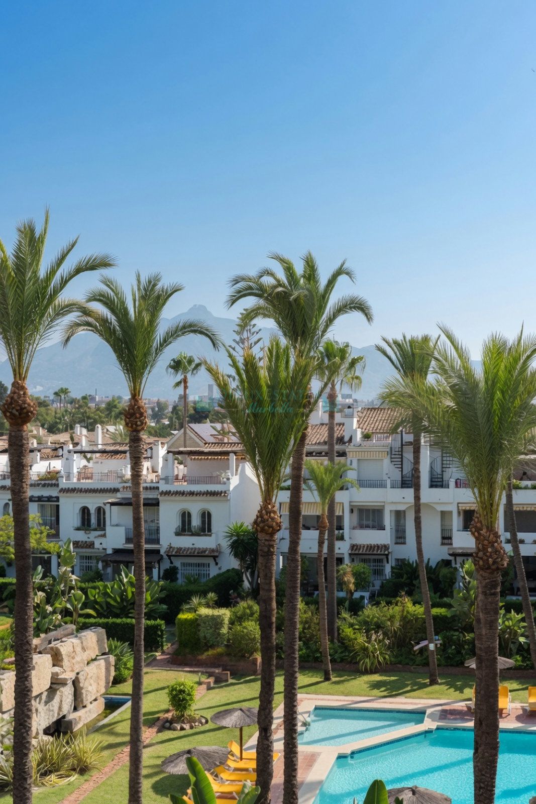 Penthouse for sale in Cortijo Blanco, San Pedro de Alcantara