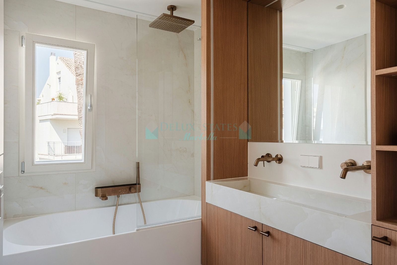 Penthouse for sale in Cortijo Blanco, San Pedro de Alcantara