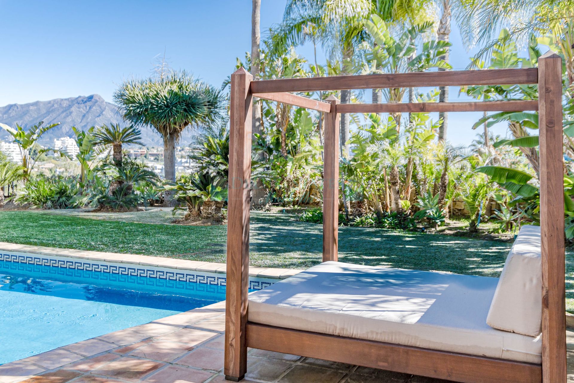 Villa for rent in Monte Biarritz, Estepona