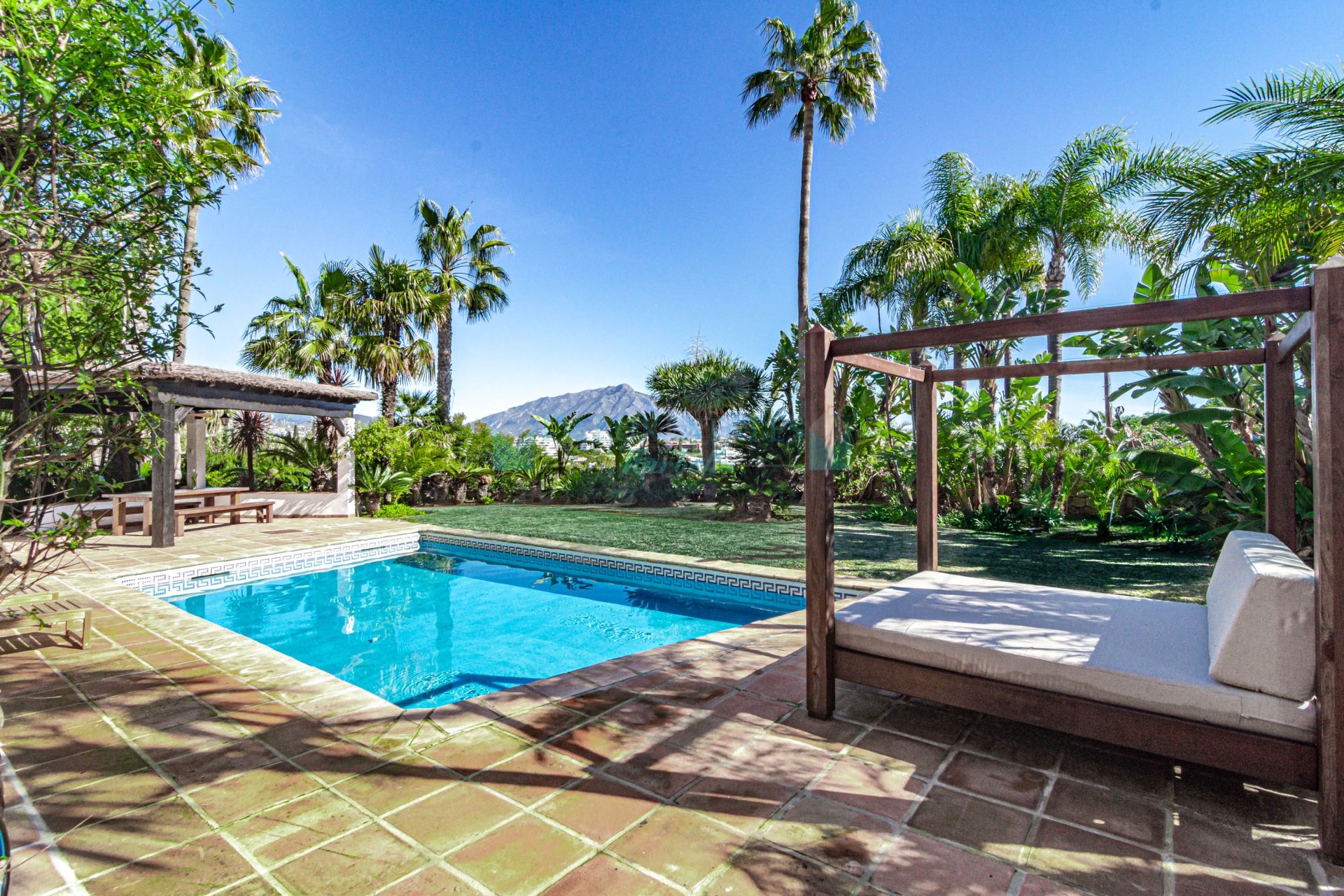 Villa for rent in Monte Biarritz, Estepona