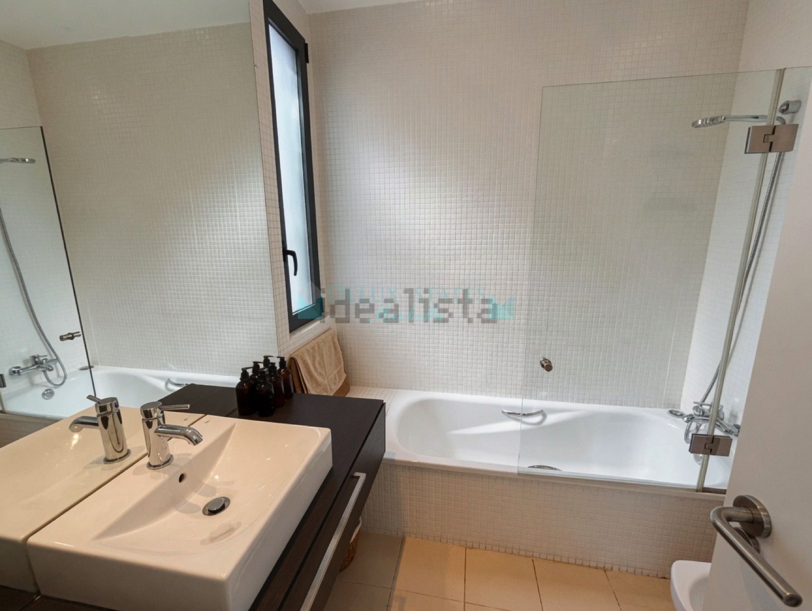 Semi Detached House for sale in San Enrique de Guadiaro